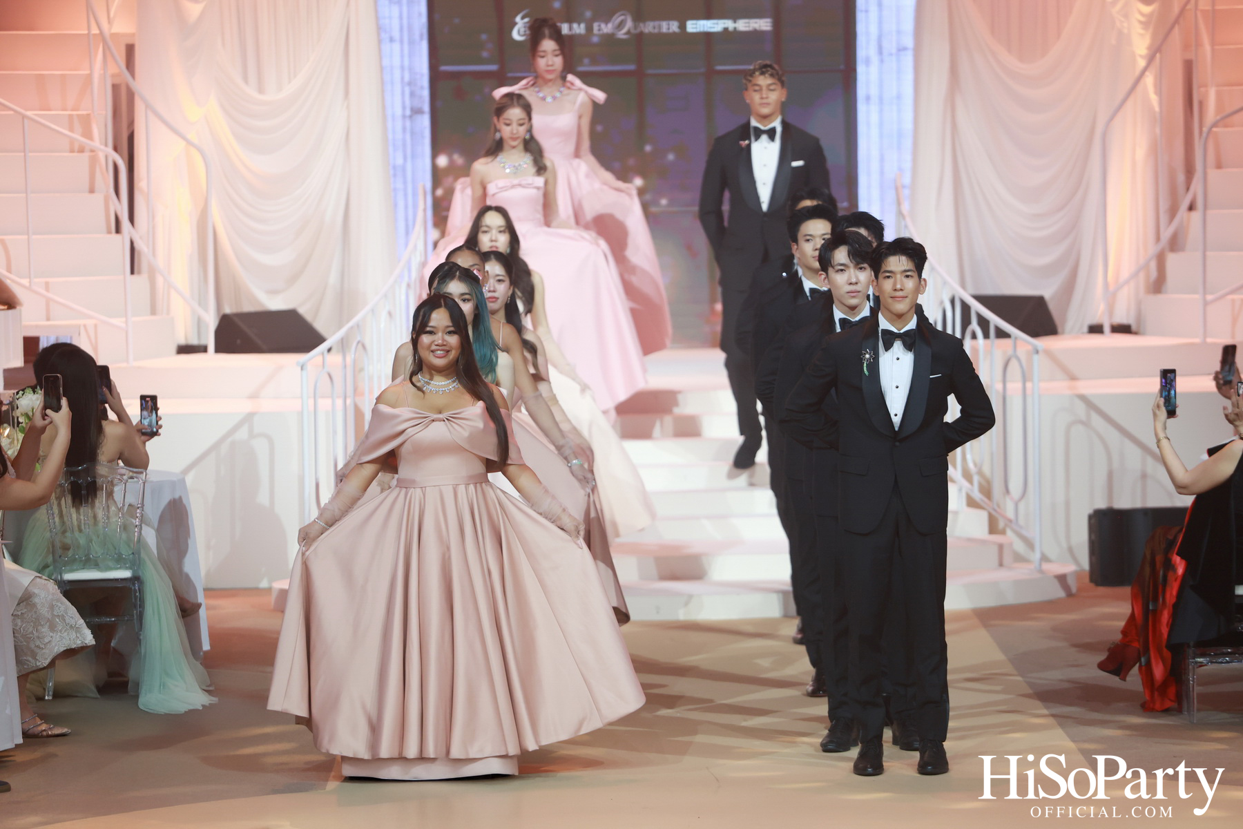 EM DISTRICT เนรมิตค่ำคืนสุดสง่างาม ‘LA BELLE et LE BEAU 2025’ เปิดตัว 15 หนุ่มสาว GEN Z ที่มากด้วยความสามารถ และแพชชั่น