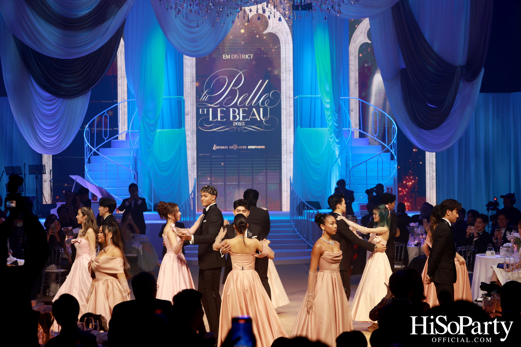 EM DISTRICT เนรมิตค่ำคืนสุดสง่างาม ‘LA BELLE et LE BEAU 2025’ เปิดตัว 15 หนุ่มสาว GEN Z ที่มากด้วยความสามารถ และแพชชั่น