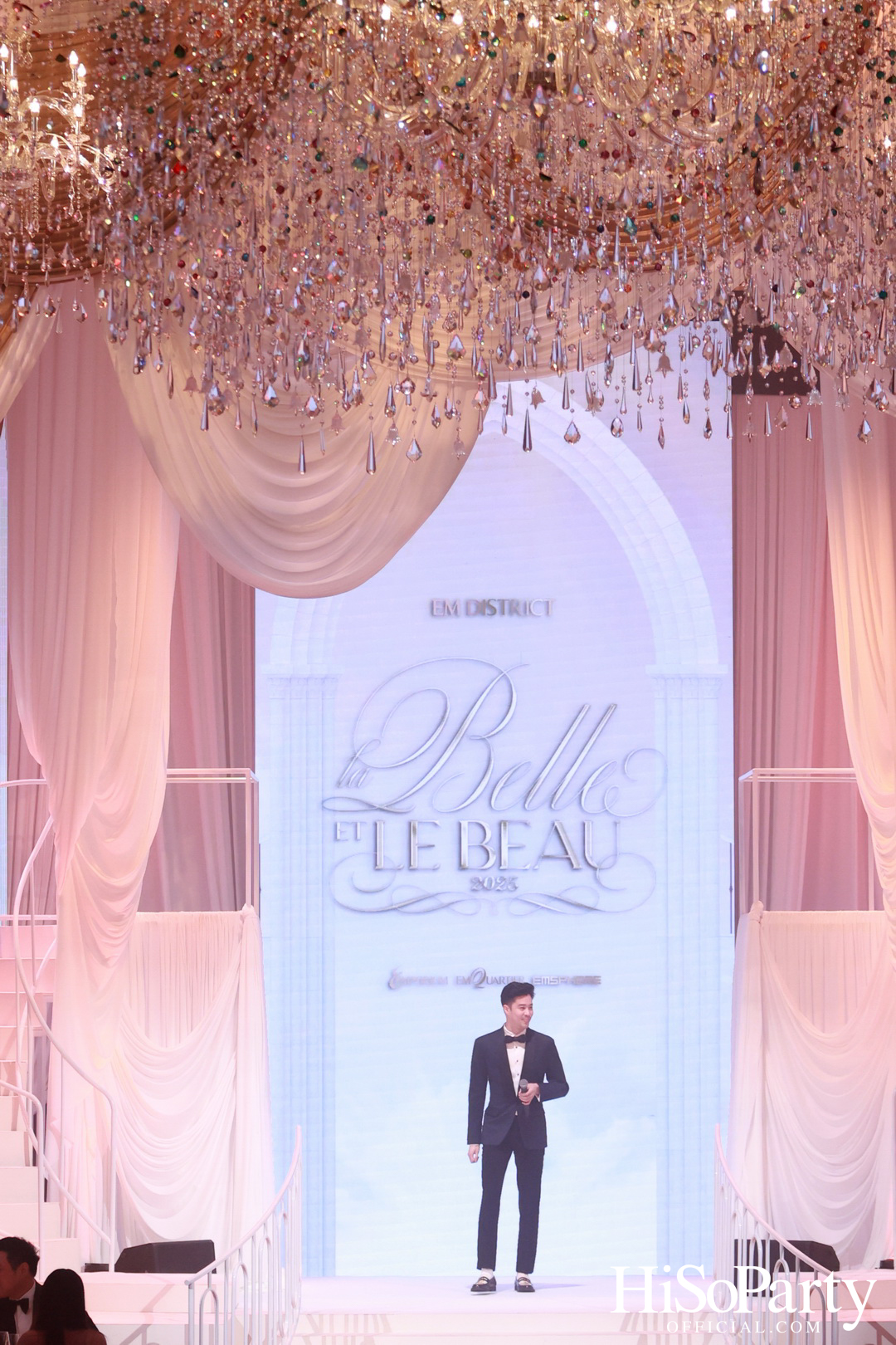 EM DISTRICT เนรมิตค่ำคืนสุดสง่างาม ‘LA BELLE et LE BEAU 2025’ เปิดตัว 15 หนุ่มสาว GEN Z ที่มากด้วยความสามารถ และแพชชั่น