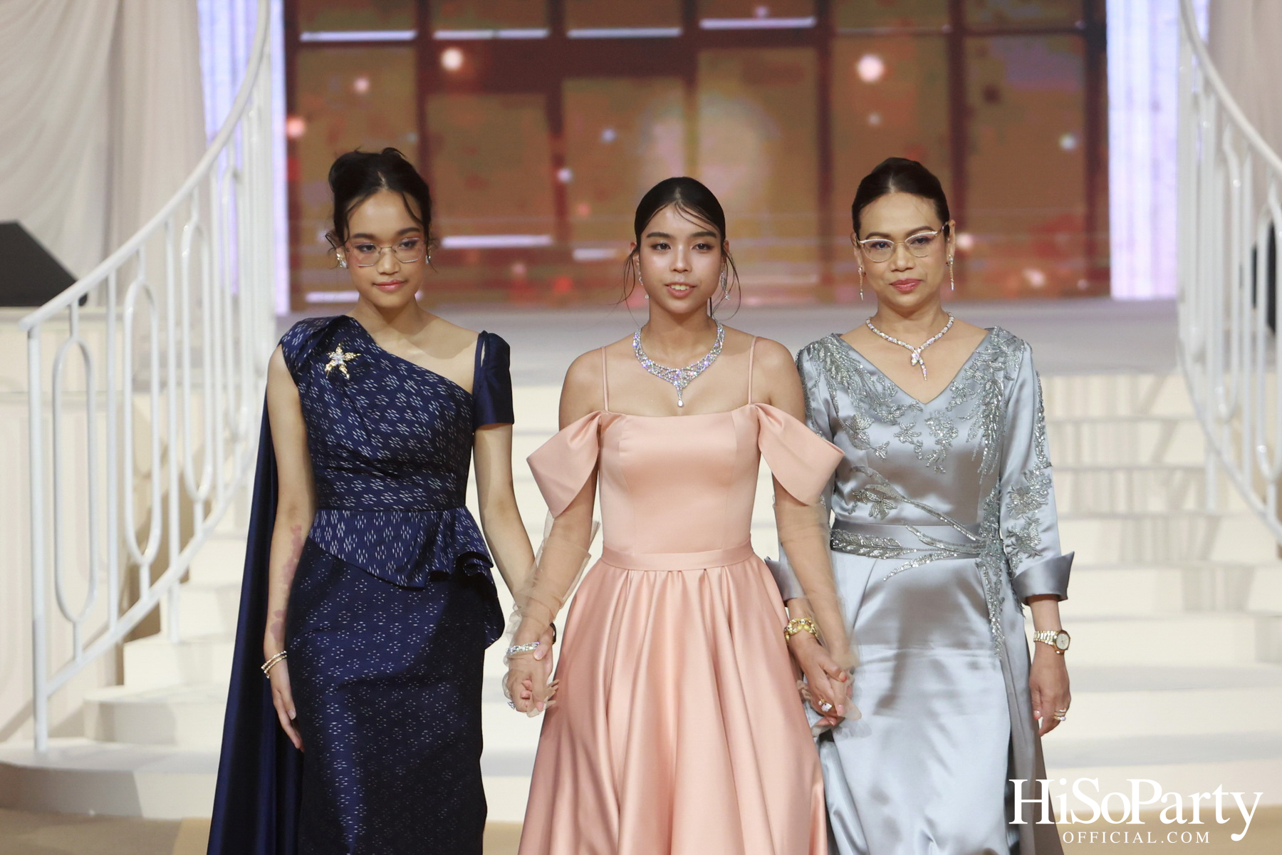 EM DISTRICT เนรมิตค่ำคืนสุดสง่างาม ‘LA BELLE et LE BEAU 2025’ เปิดตัว 15 หนุ่มสาว GEN Z ที่มากด้วยความสามารถ และแพชชั่น