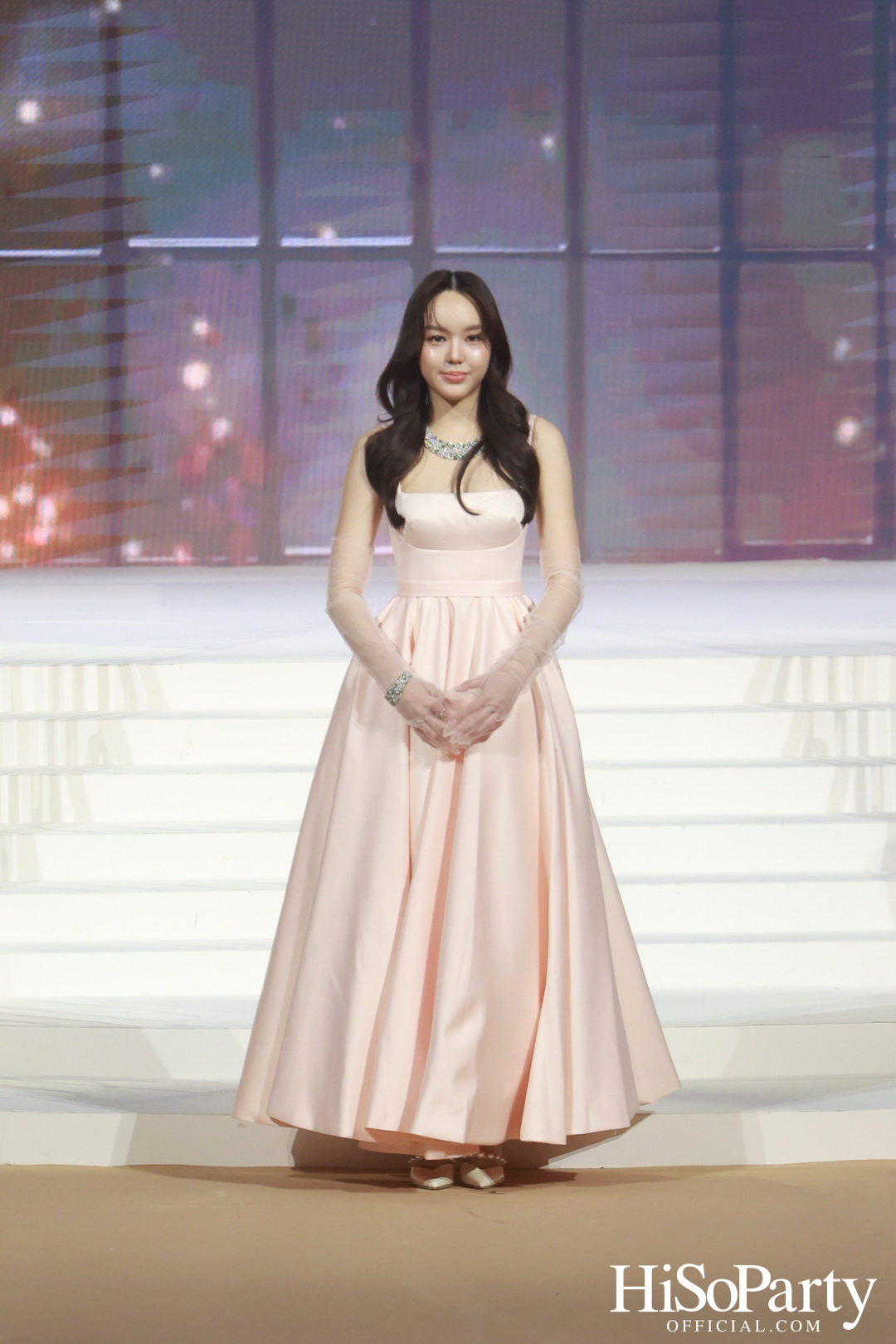 EM DISTRICT เนรมิตค่ำคืนสุดสง่างาม ‘LA BELLE et LE BEAU 2025’ เปิดตัว 15 หนุ่มสาว GEN Z ที่มากด้วยความสามารถ และแพชชั่น