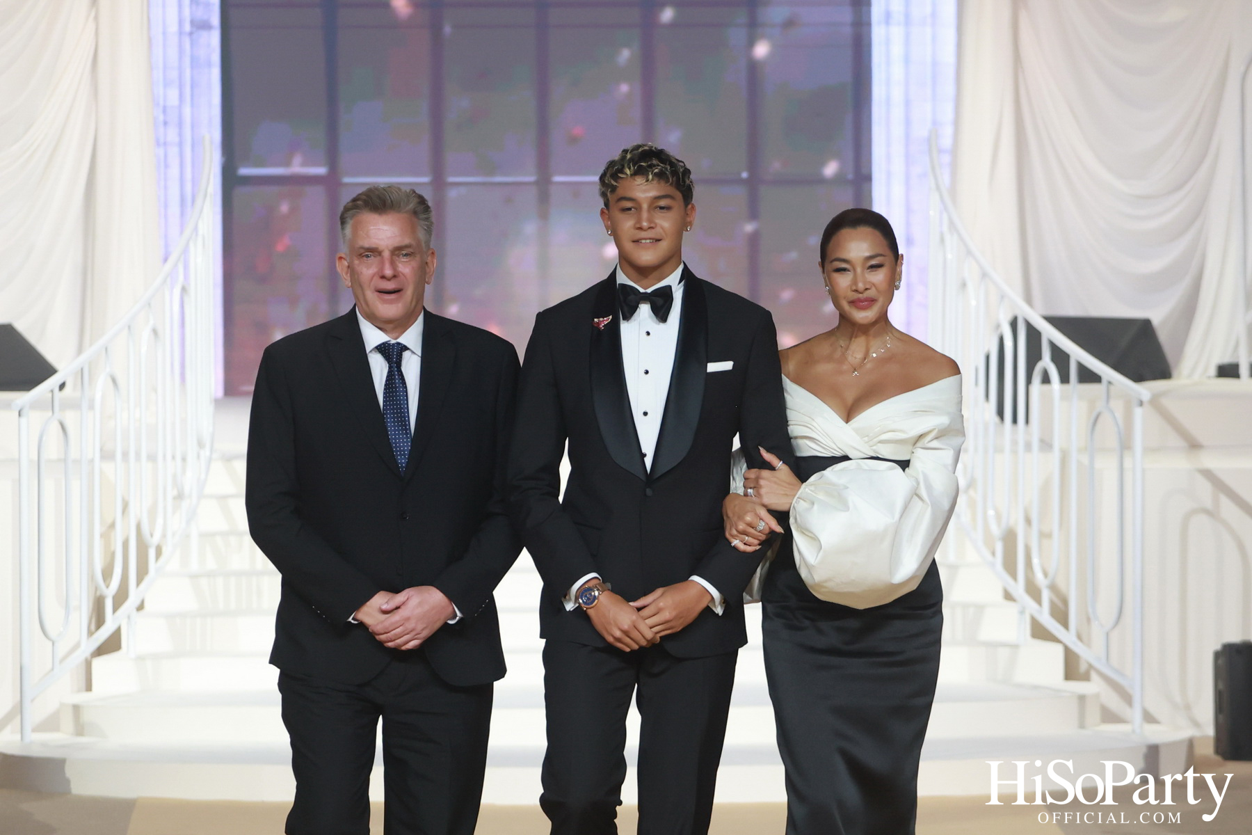 EM DISTRICT เนรมิตค่ำคืนสุดสง่างาม ‘LA BELLE et LE BEAU 2025’ เปิดตัว 15 หนุ่มสาว GEN Z ที่มากด้วยความสามารถ และแพชชั่น