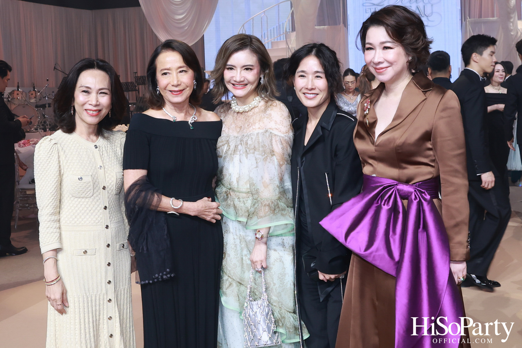 EM DISTRICT เนรมิตค่ำคืนสุดสง่างาม ‘LA BELLE et LE BEAU 2025’ เปิดตัว 15 หนุ่มสาว GEN Z ที่มากด้วยความสามารถ และแพชชั่น