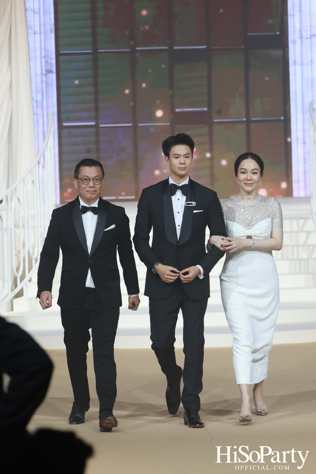 EM DISTRICT เนรมิตค่ำคืนสุดสง่างาม ‘LA BELLE et LE BEAU 2025’ เปิดตัว 15 หนุ่มสาว GEN Z ที่มากด้วยความสามารถ และแพชชั่น