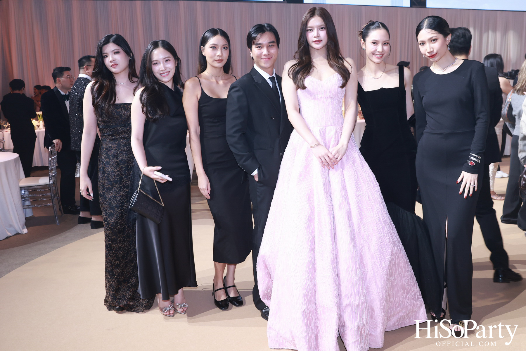 EM DISTRICT เนรมิตค่ำคืนสุดสง่างาม ‘LA BELLE et LE BEAU 2025’ เปิดตัว 15 หนุ่มสาว GEN Z ที่มากด้วยความสามารถ และแพชชั่น