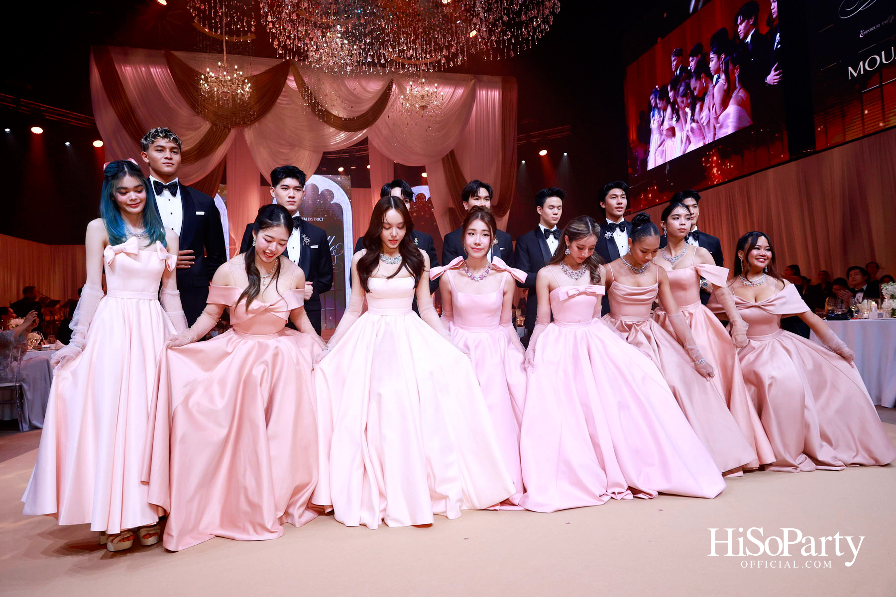 EM DISTRICT เนรมิตค่ำคืนสุดสง่างาม ‘LA BELLE et LE BEAU 2025’ เปิดตัว 15 หนุ่มสาว GEN Z ที่มากด้วยความสามารถ และแพชชั่น