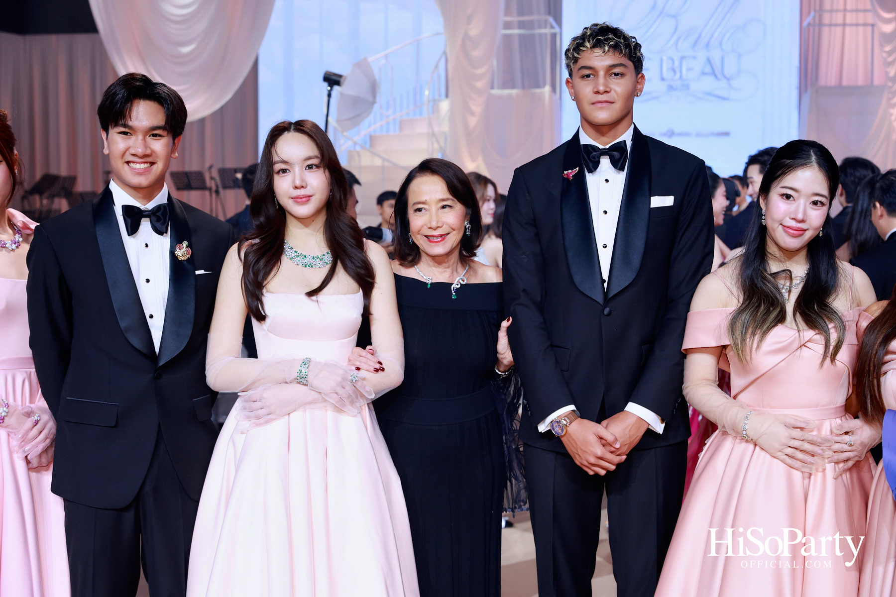 EM DISTRICT เนรมิตค่ำคืนสุดสง่างาม ‘LA BELLE et LE BEAU 2025’ เปิดตัว 15 หนุ่มสาว GEN Z ที่มากด้วยความสามารถ และแพชชั่น