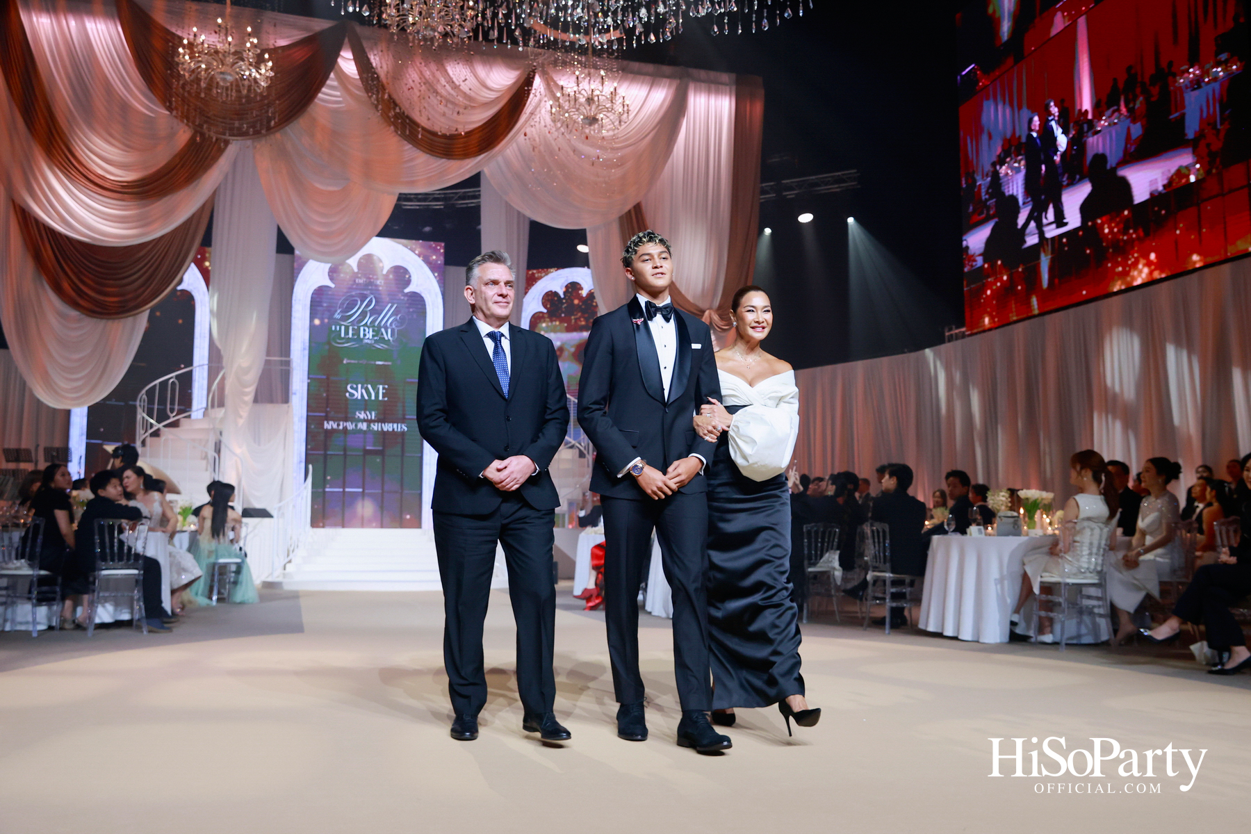 EM DISTRICT เนรมิตค่ำคืนสุดสง่างาม ‘LA BELLE et LE BEAU 2025’ เปิดตัว 15 หนุ่มสาว GEN Z ที่มากด้วยความสามารถ และแพชชั่น