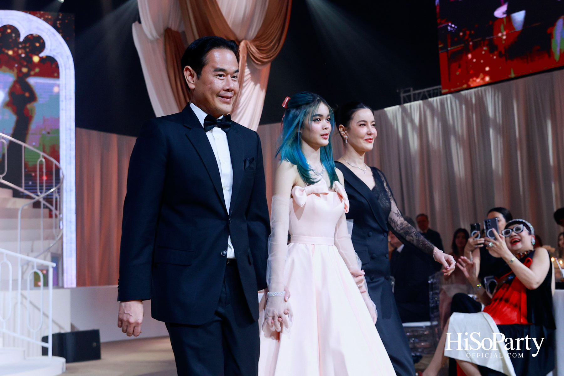 EM DISTRICT เนรมิตค่ำคืนสุดสง่างาม ‘LA BELLE et LE BEAU 2025’ เปิดตัว 15 หนุ่มสาว GEN Z ที่มากด้วยความสามารถ และแพชชั่น