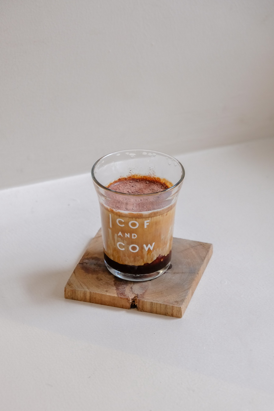 ‘นิว ชยภัค’ ชวนเช็กอิน ‘Erb x COF AND COW’ คาเฟ่หอมที่สุดในกรุงเทพฯ กับประสบการณ์ ‘ฟื้น ตื่น รื่นรมย์’ ถึง 31 สิงหาคมนี้