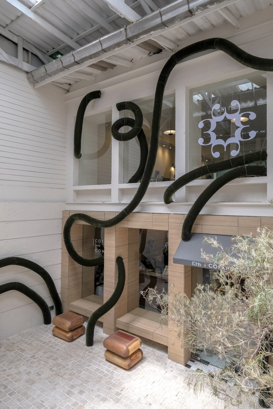 ‘นิว ชยภัค’ ชวนเช็กอิน ‘Erb x COF AND COW’ คาเฟ่หอมที่สุดในกรุงเทพฯ กับประสบการณ์ ‘ฟื้น ตื่น รื่นรมย์’ ถึง 31 สิงหาคมนี้