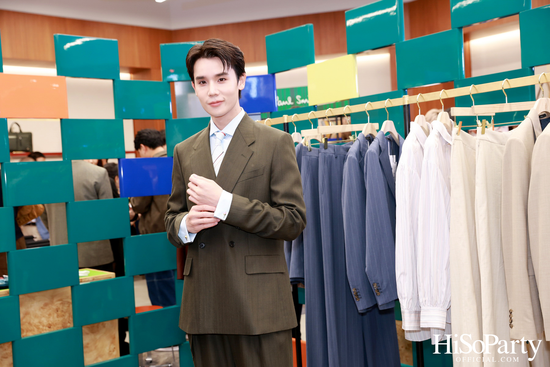 Paul Smith เปิดแฟล็กชิพสโตร์แห่งใหม่ที่เอ็มควอเทียร์ ใหญ่ที่สุดในเอเชียตะวันออกเฉียงใต้ พร้อมเผยคอลเลกชัน Autumn/Winter 2025
