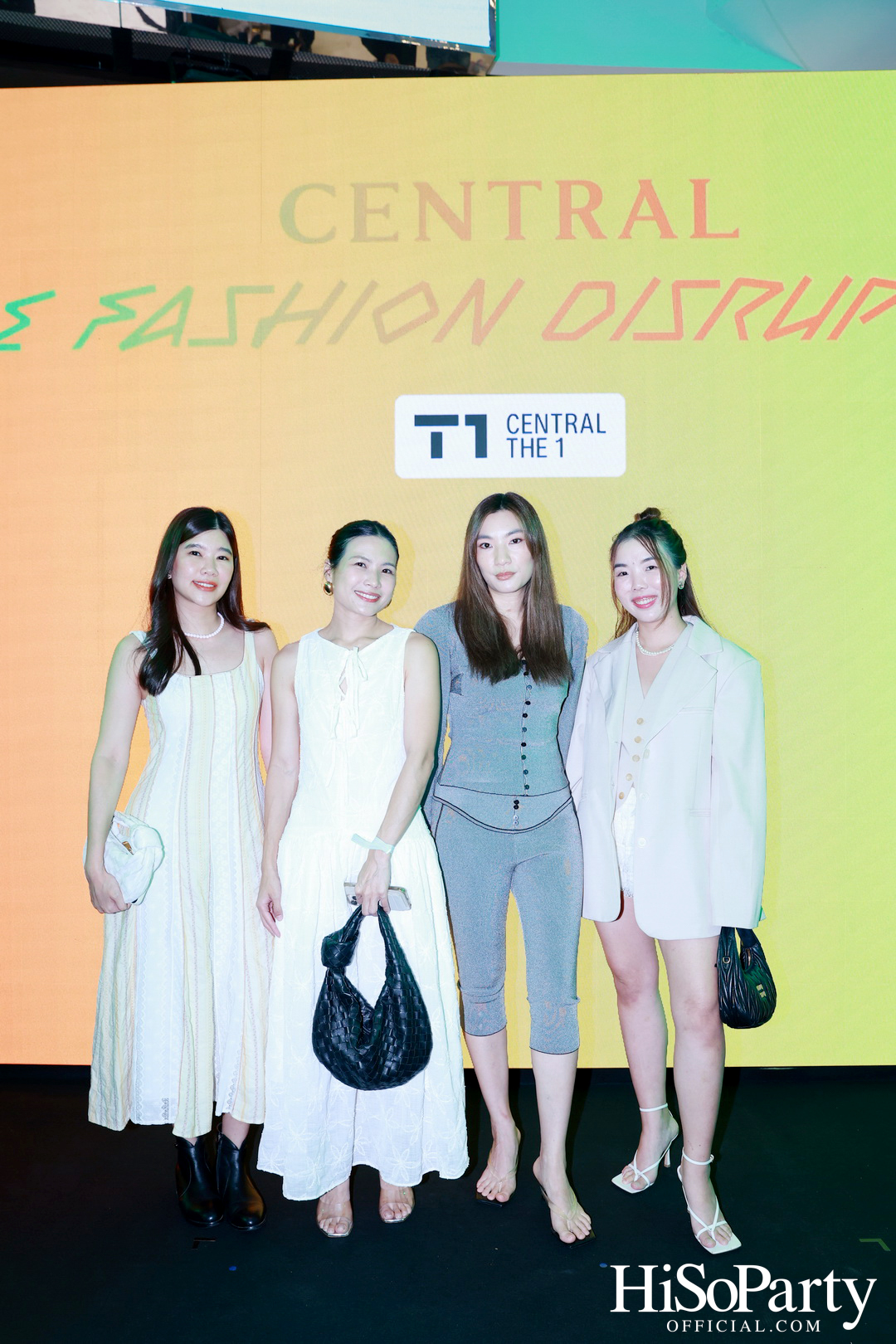 Central The Fashion Disruptors 2025 รวมพลัง 16 แบรนด์ออนไลน์ไทย สู่แฟชั่นโชว์ยิ่งใหญ่บนรันเวย์