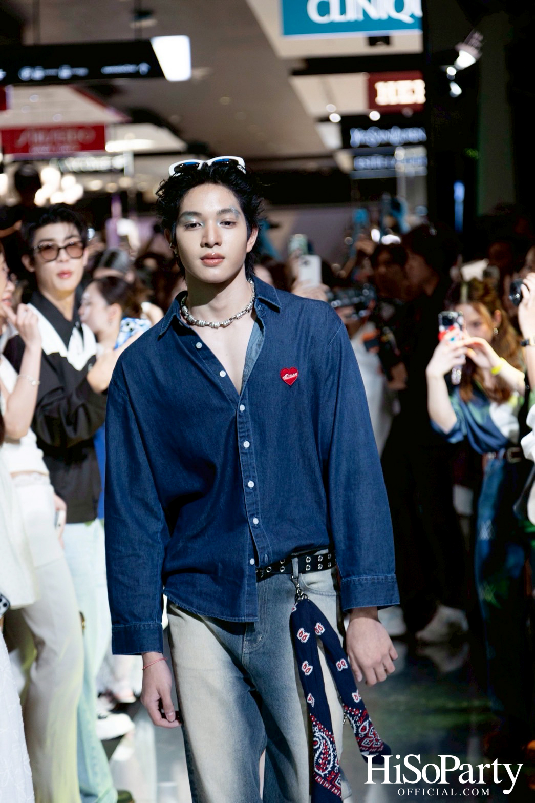 Central The Fashion Disruptors 2025 รวมพลัง 16 แบรนด์ออนไลน์ไทย สู่แฟชั่นโชว์ยิ่งใหญ่บนรันเวย์