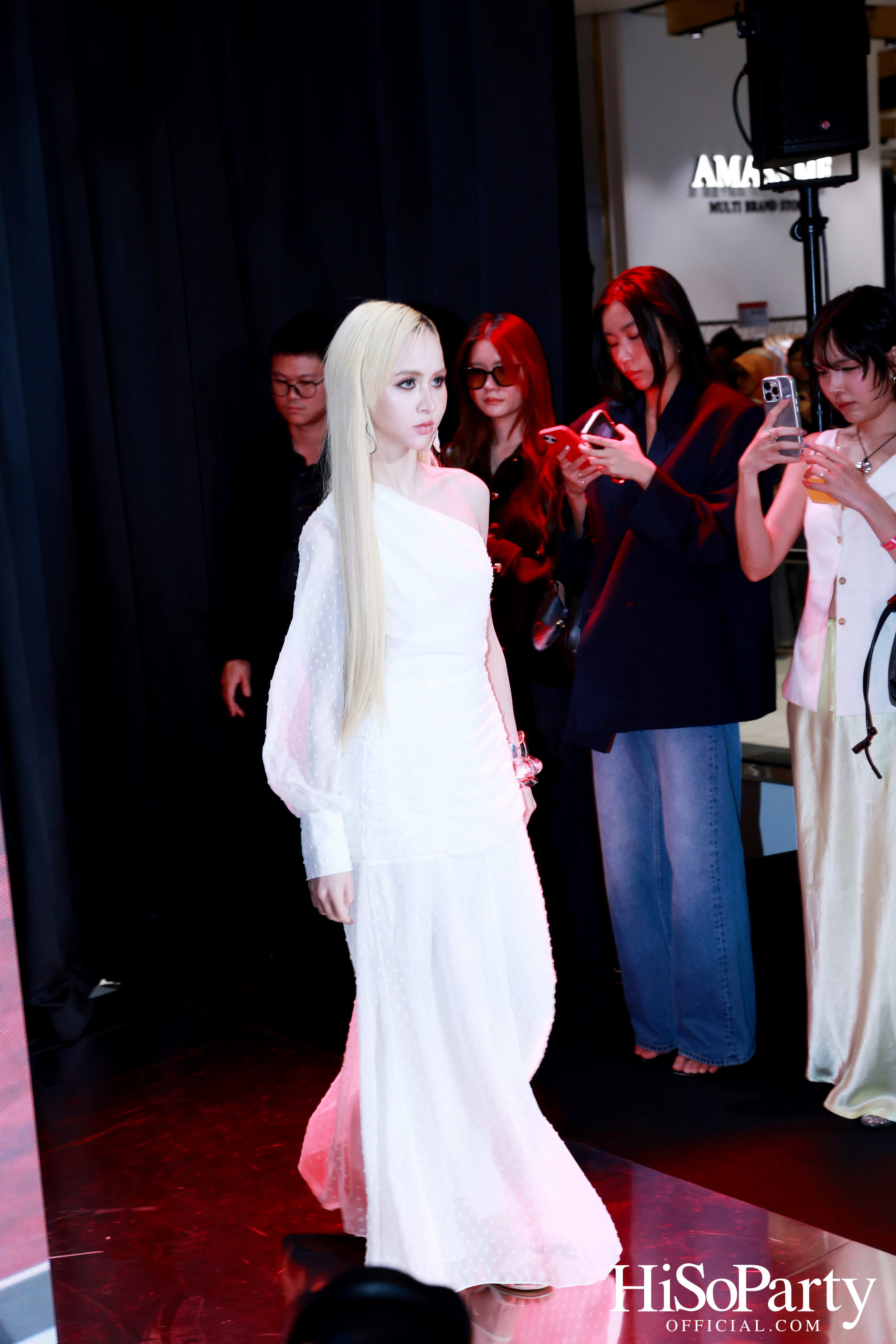 Central The Fashion Disruptors 2025 รวมพลัง 16 แบรนด์ออนไลน์ไทย สู่แฟชั่นโชว์ยิ่งใหญ่บนรันเวย์