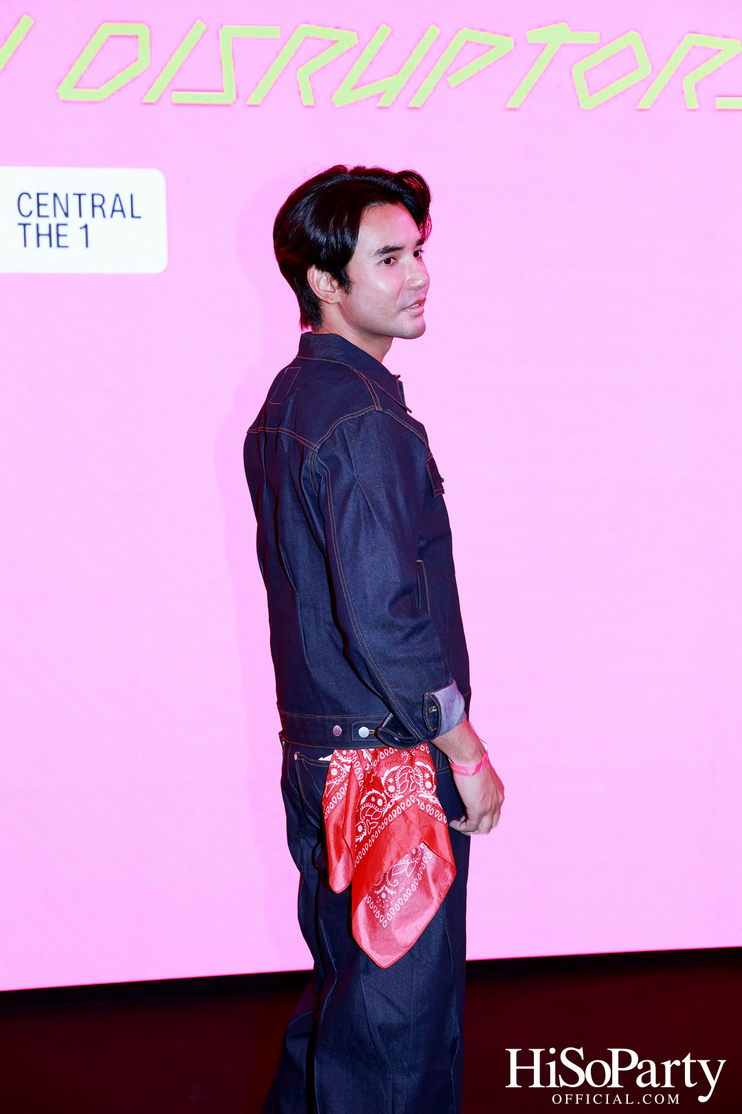 Central The Fashion Disruptors 2025 รวมพลัง 16 แบรนด์ออนไลน์ไทย สู่แฟชั่นโชว์ยิ่งใหญ่บนรันเวย์