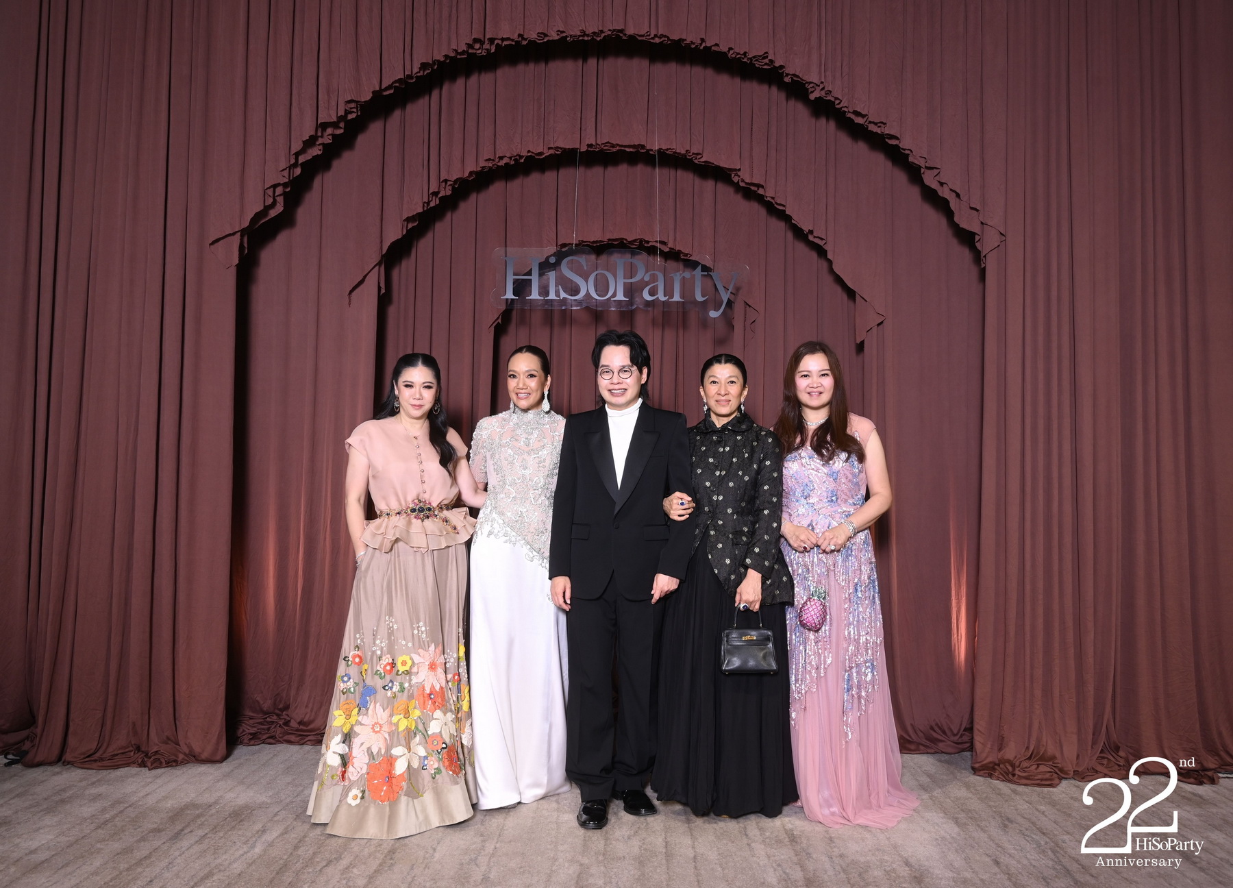 'The Heart of Sharing – หัวใจแห่งการแบ่งปัน' ฉลอง 22 ปี HiSoParty กาล่าดินเนอร์การกุศล (PORTRAIT)