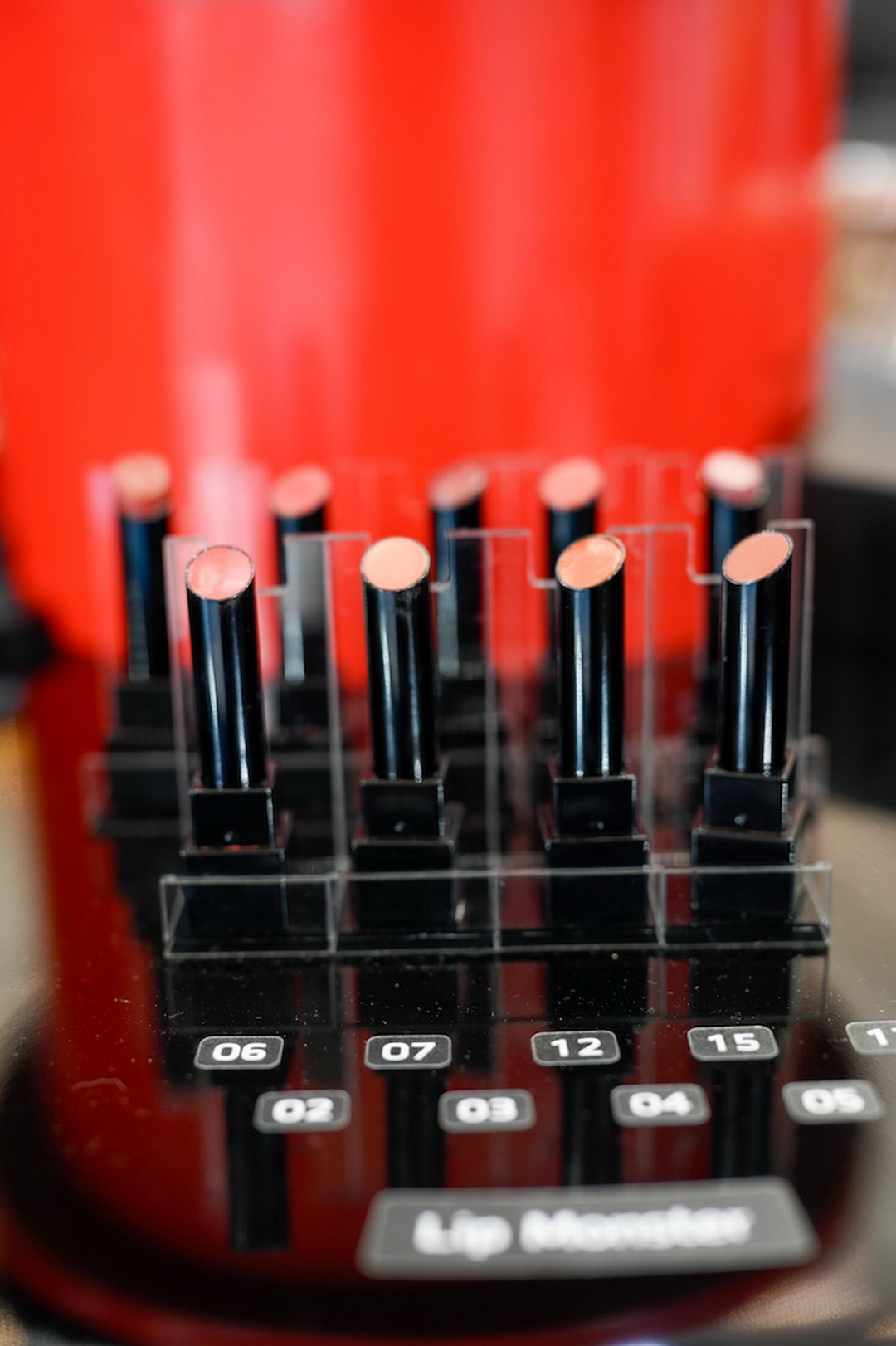 KATE ร่วมกับ EVEANDBOY และ เดอะมอลล์ไลฟ์สโตร์ บางกะปิ จัดงาน ‘LIGHTS ON SHADOW’ Event