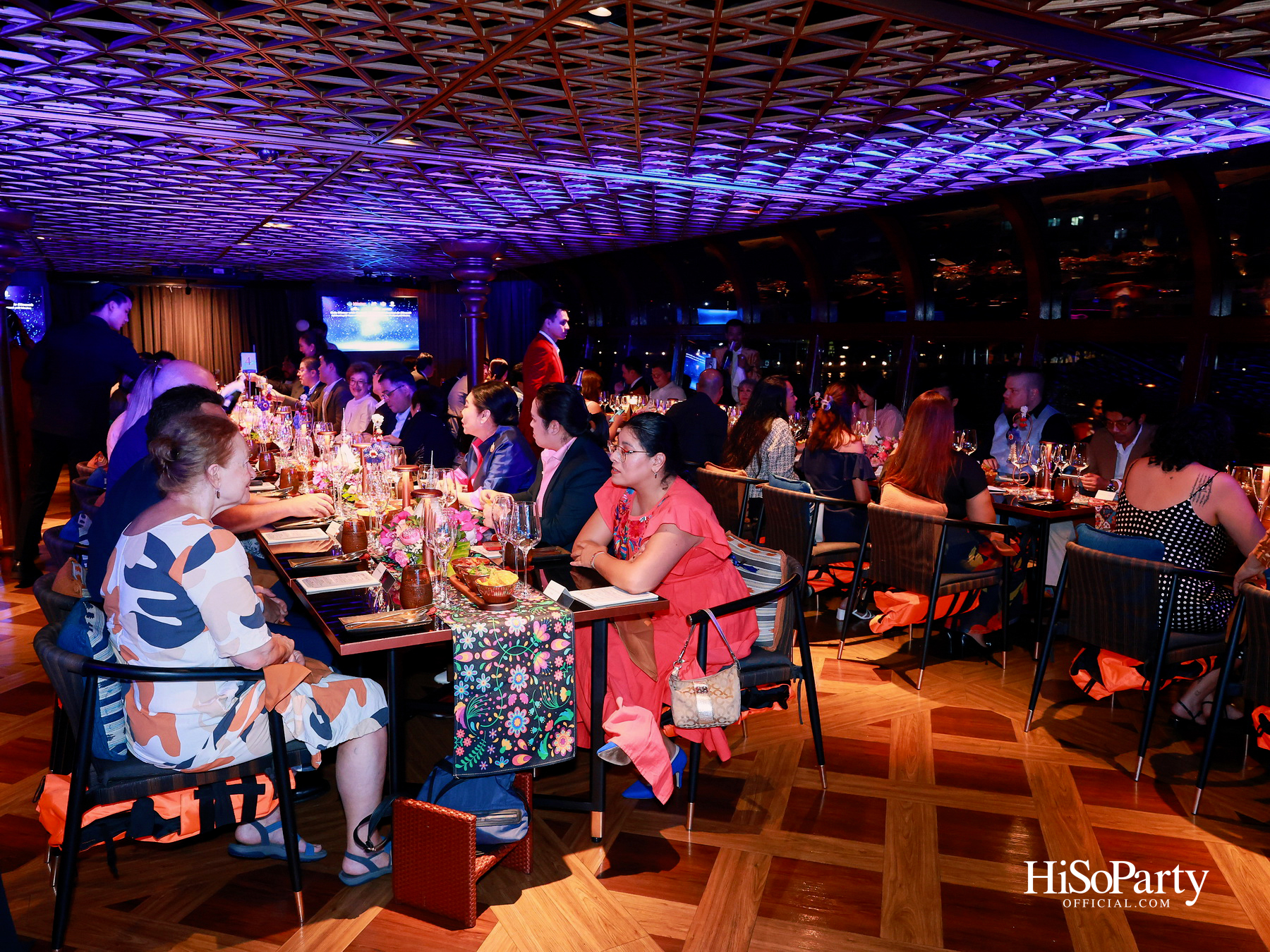 กาล่าดินเนอร์คอนเสิร์ตโดย Mariachi Bonitas de Dinorah บนเรือแซฟฟรอน เฉลิมฉลอง 50 ปี ความสัมพันธ์ทางการทูตไทย–เม็กซิโก