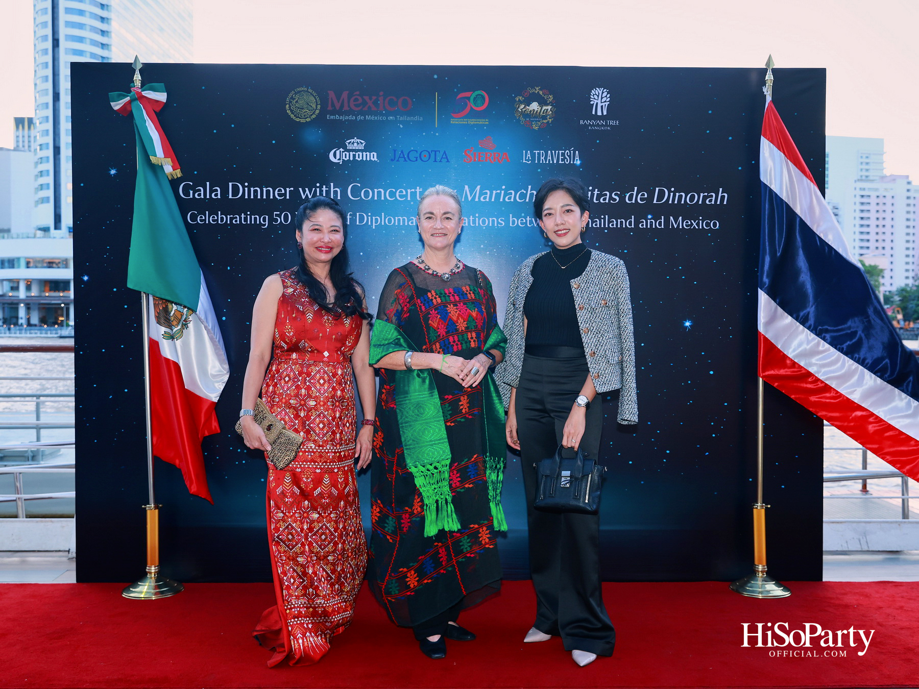 กาล่าดินเนอร์คอนเสิร์ตโดย Mariachi Bonitas de Dinorah บนเรือแซฟฟรอน เฉลิมฉลอง 50 ปี ความสัมพันธ์ทางการทูตไทย–เม็กซิโก