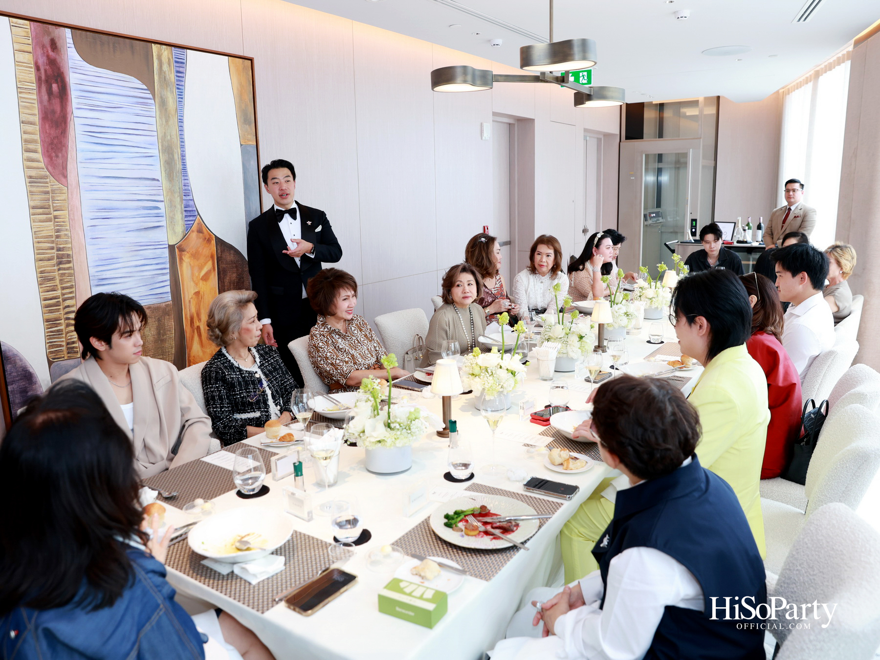 PRIVATE SHOWCASE AT SCOPE THONGLOR FEATURING SHOW UNIT ALONGSIDE MASTERPIECES CURATED BY BEAUTY GEMS