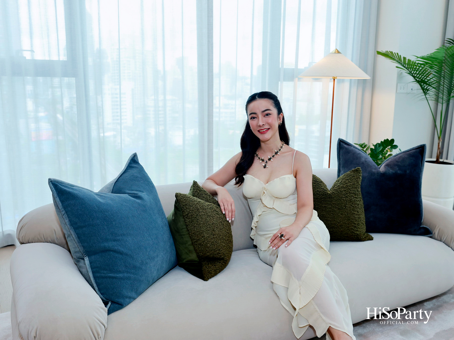 PRIVATE SHOWCASE AT SCOPE THONGLOR FEATURING SHOW UNIT ALONGSIDE MASTERPIECES CURATED BY BEAUTY GEMS