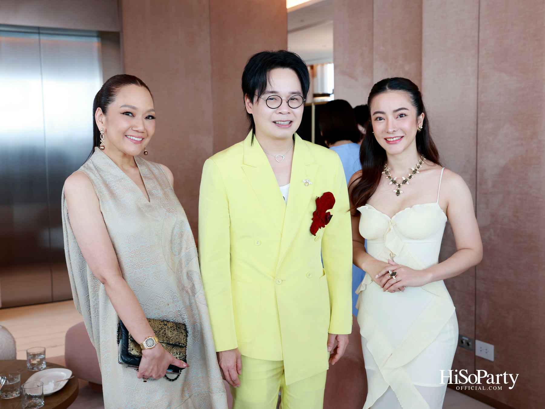 PRIVATE SHOWCASE AT SCOPE THONGLOR FEATURING SHOW UNIT ALONGSIDE MASTERPIECES CURATED BY BEAUTY GEMS