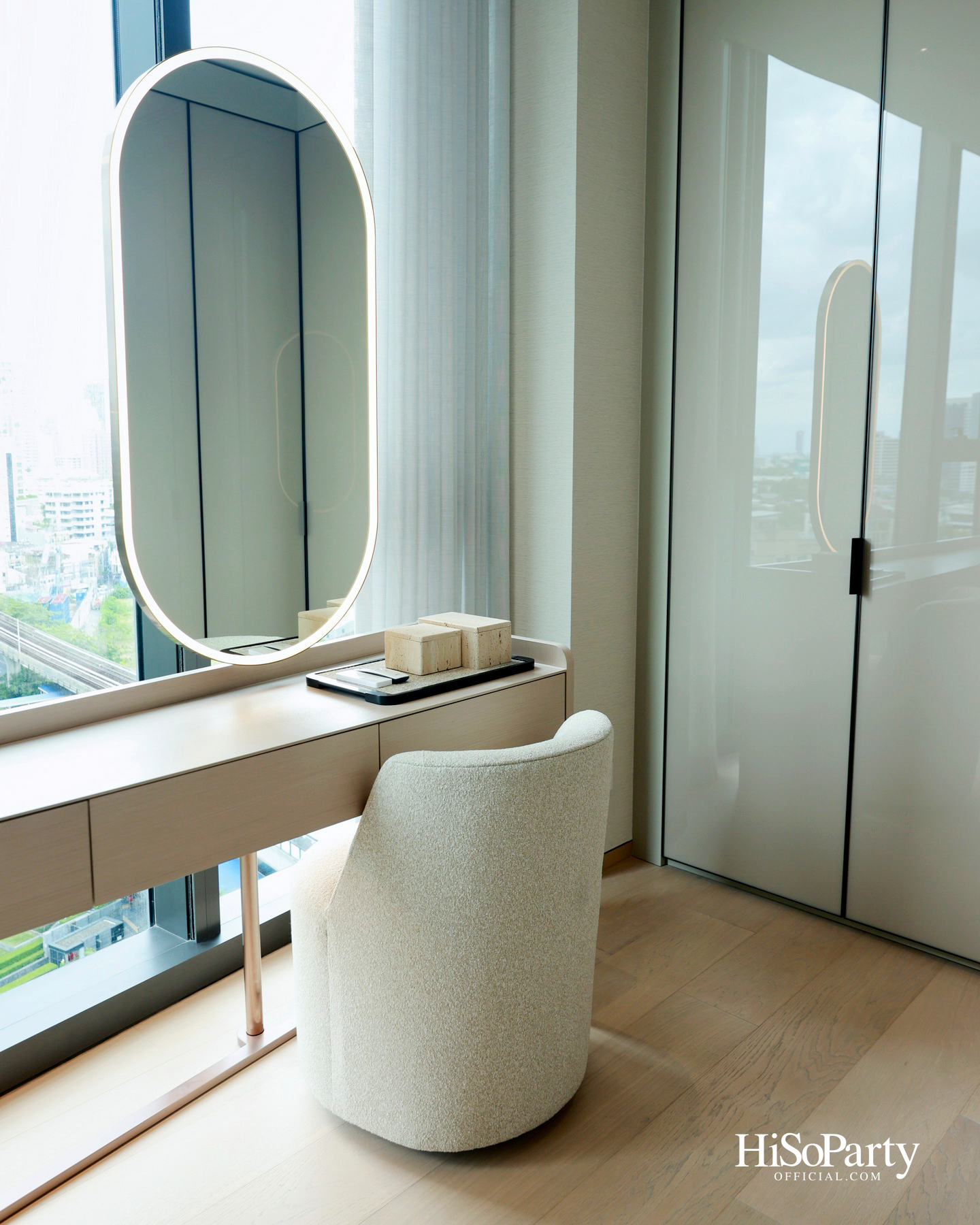 PRIVATE SHOWCASE AT SCOPE THONGLOR FEATURING SHOW UNIT ALONGSIDE MASTERPIECES CURATED BY BEAUTY GEMS