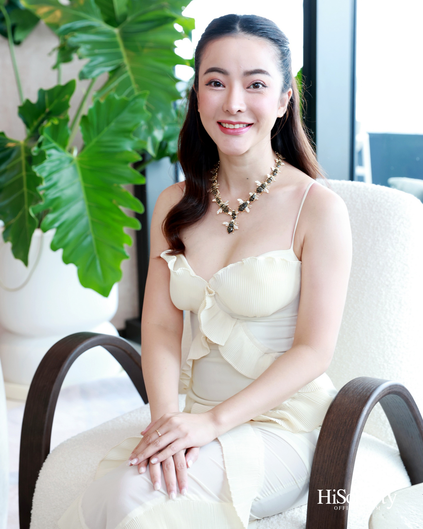 PRIVATE SHOWCASE AT SCOPE THONGLOR FEATURING SHOW UNIT ALONGSIDE MASTERPIECES CURATED BY BEAUTY GEMS