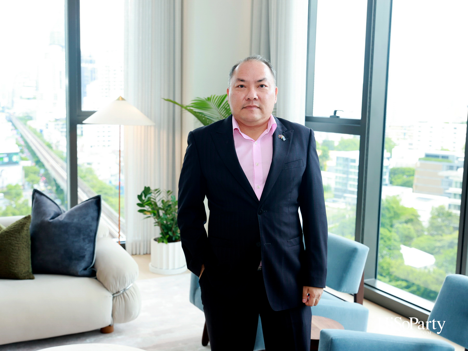 PRIVATE SHOWCASE AT SCOPE THONGLOR FEATURING SHOW UNIT ALONGSIDE MASTERPIECES CURATED BY BEAUTY GEMS