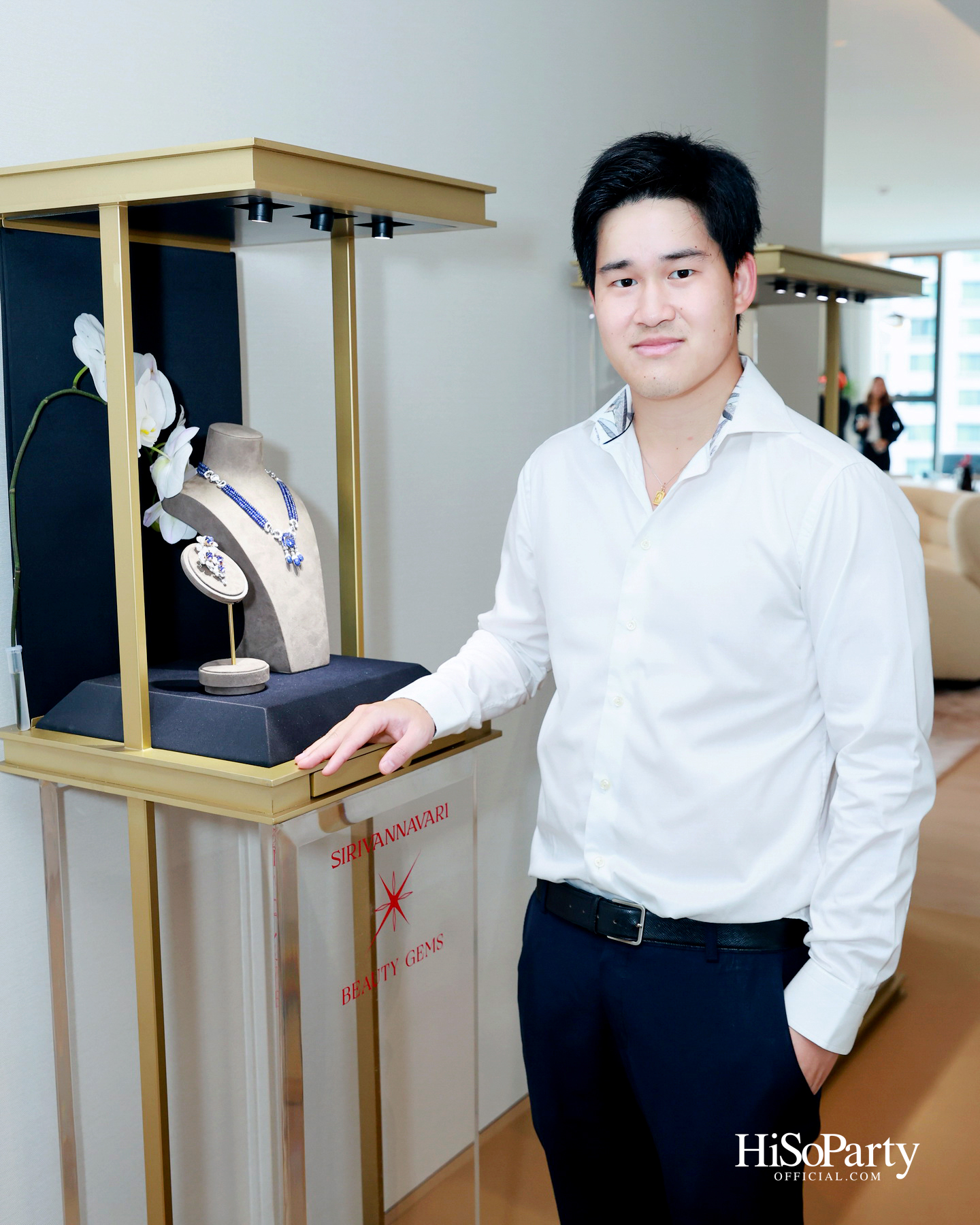 PRIVATE SHOWCASE AT SCOPE THONGLOR FEATURING SHOW UNIT ALONGSIDE MASTERPIECES CURATED BY BEAUTY GEMS