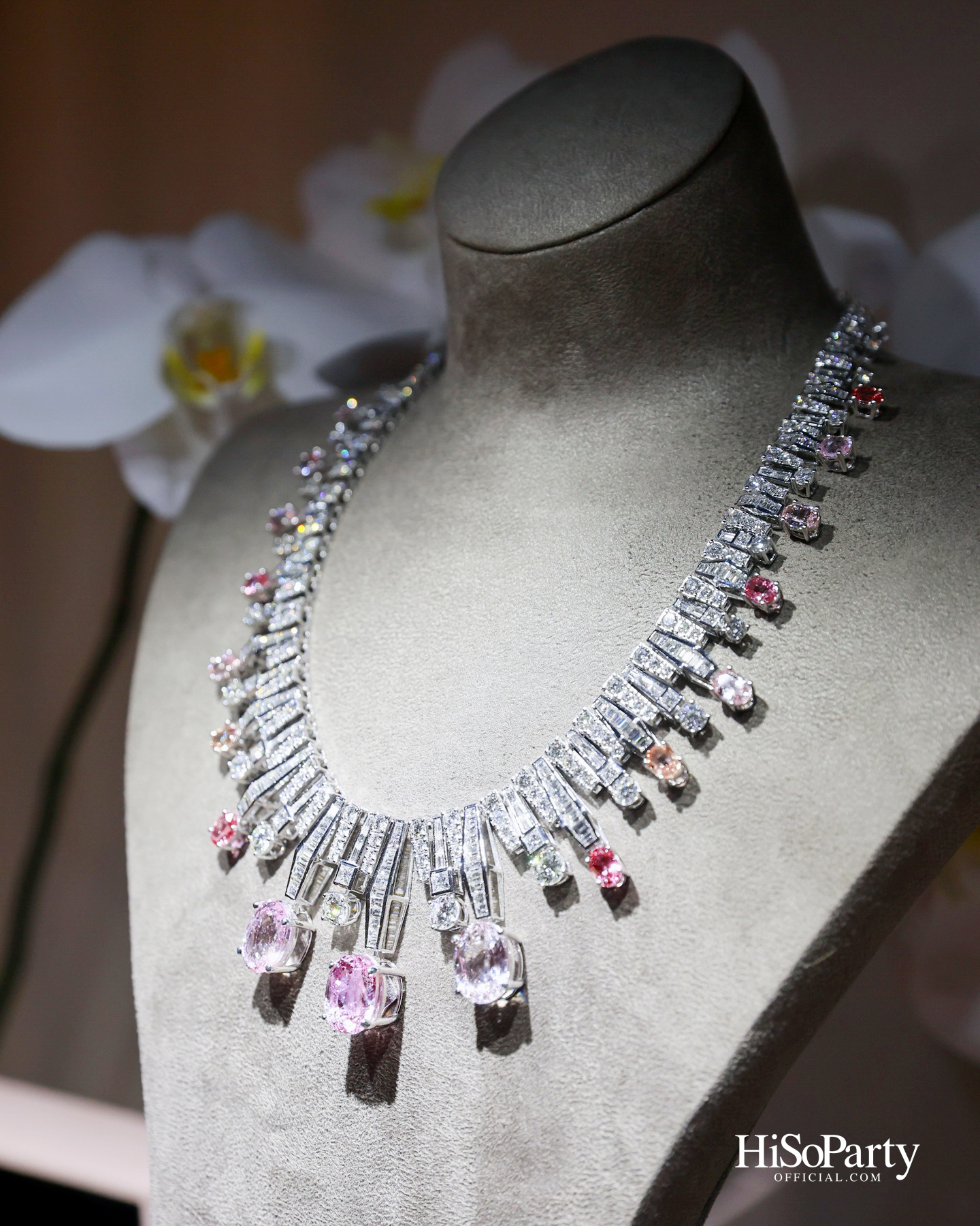 PRIVATE SHOWCASE AT SCOPE THONGLOR FEATURING SHOW UNIT ALONGSIDE MASTERPIECES CURATED BY BEAUTY GEMS