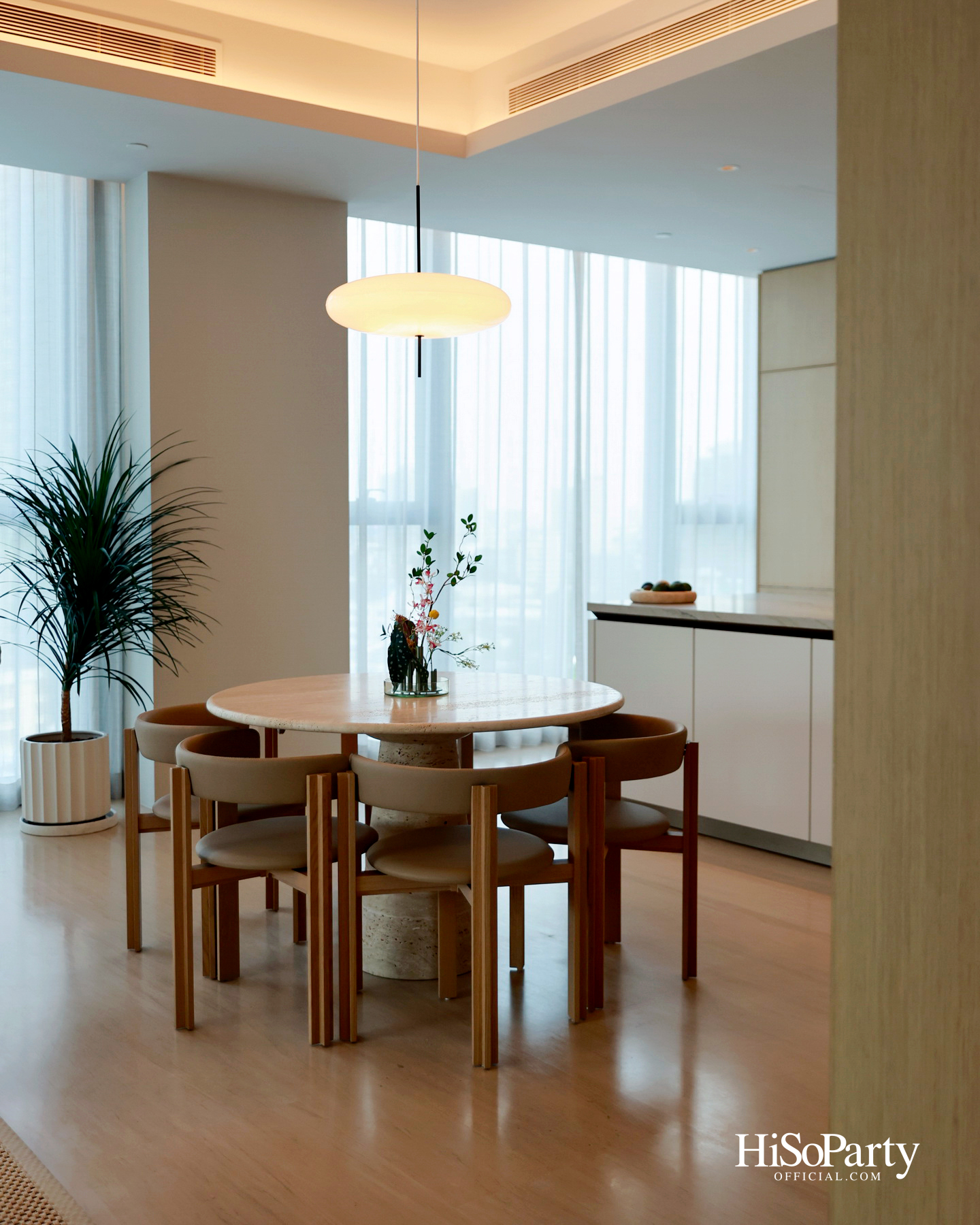 PRIVATE SHOWCASE AT SCOPE THONGLOR FEATURING SHOW UNIT ALONGSIDE MASTERPIECES CURATED BY BEAUTY GEMS