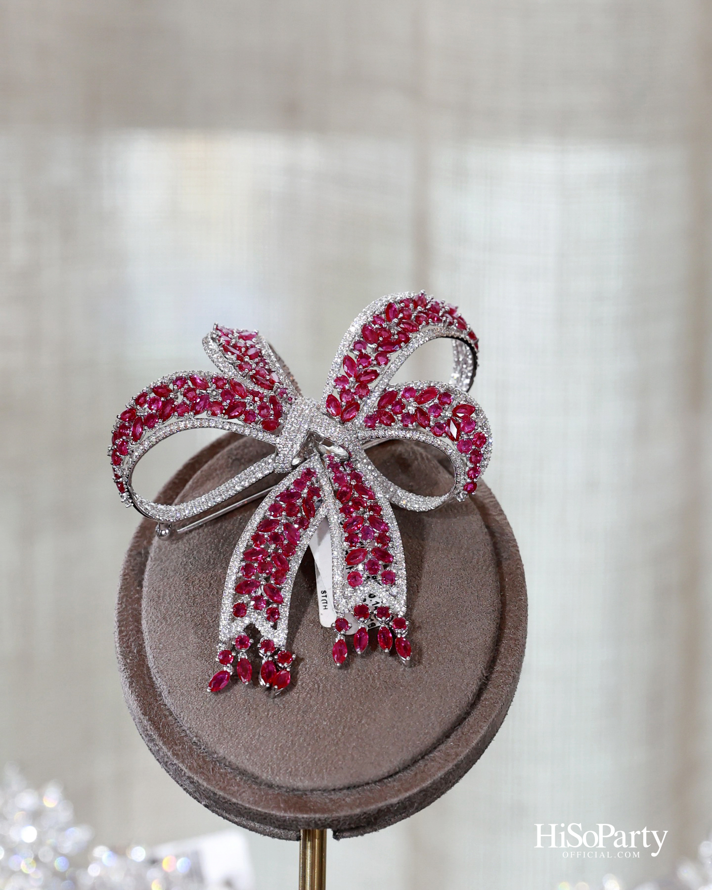 PRIVATE SHOWCASE AT SCOPE THONGLOR FEATURING SHOW UNIT ALONGSIDE MASTERPIECES CURATED BY BEAUTY GEMS