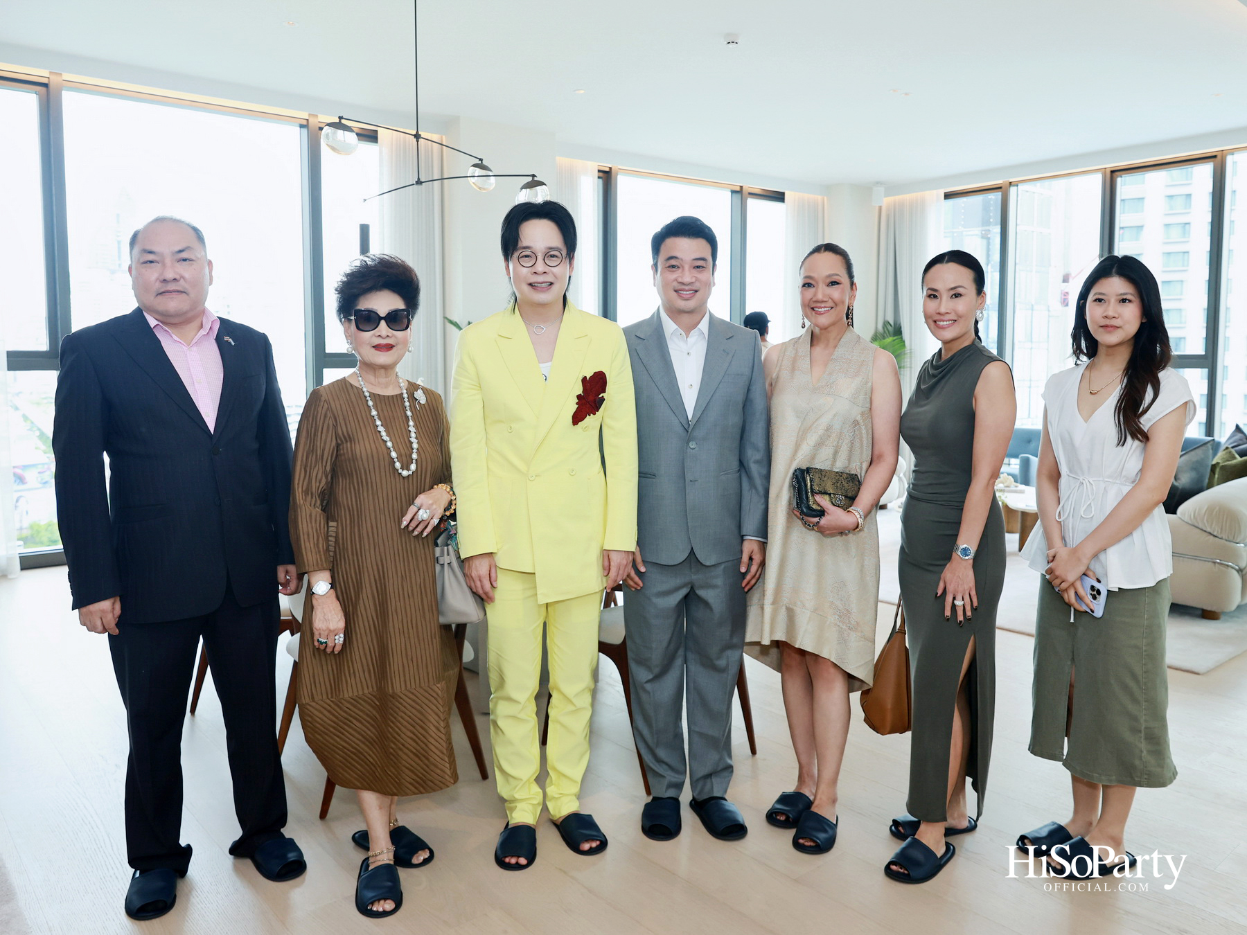 PRIVATE SHOWCASE AT SCOPE THONGLOR FEATURING SHOW UNIT ALONGSIDE MASTERPIECES CURATED BY BEAUTY GEMS