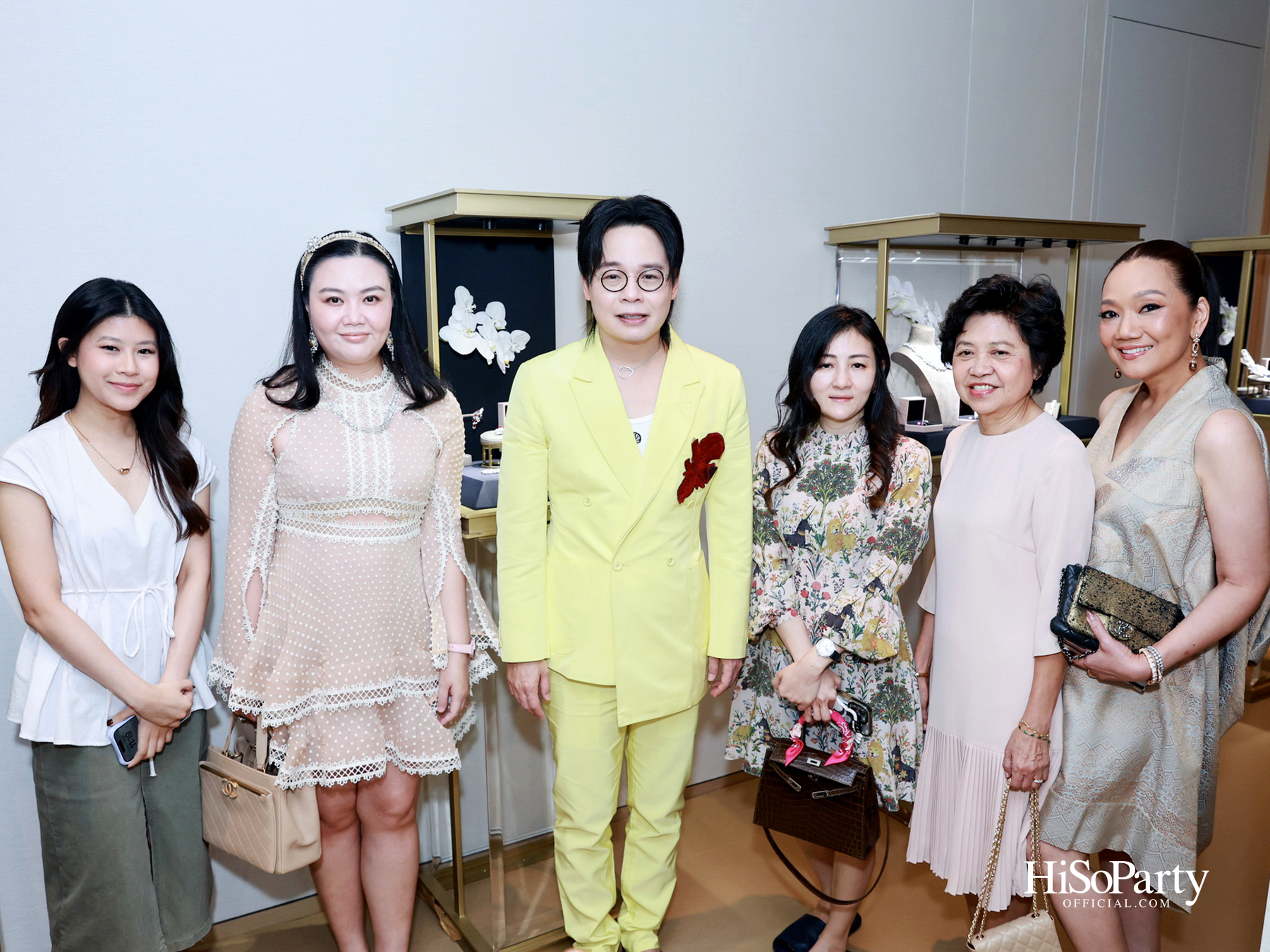 PRIVATE SHOWCASE AT SCOPE THONGLOR FEATURING SHOW UNIT ALONGSIDE MASTERPIECES CURATED BY BEAUTY GEMS