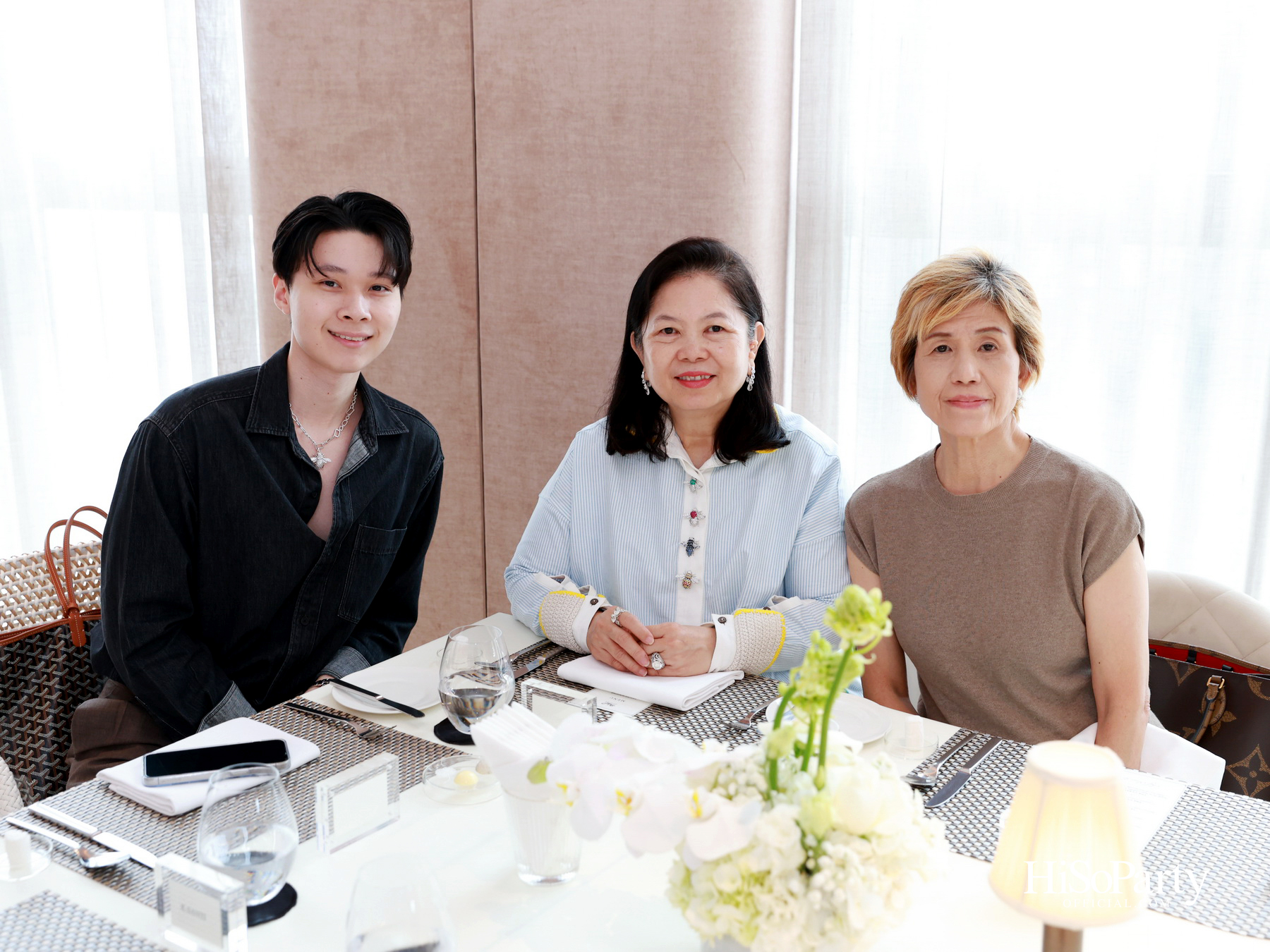 PRIVATE SHOWCASE AT SCOPE THONGLOR FEATURING SHOW UNIT ALONGSIDE MASTERPIECES CURATED BY BEAUTY GEMS