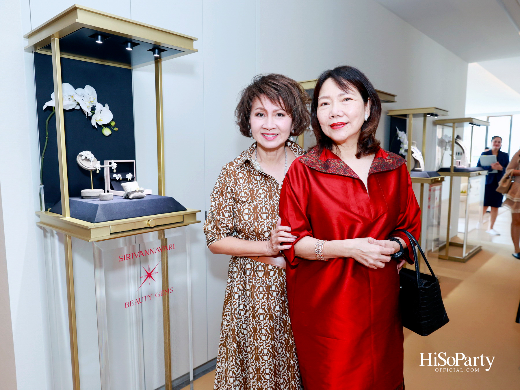 PRIVATE SHOWCASE AT SCOPE THONGLOR FEATURING SHOW UNIT ALONGSIDE MASTERPIECES CURATED BY BEAUTY GEMS