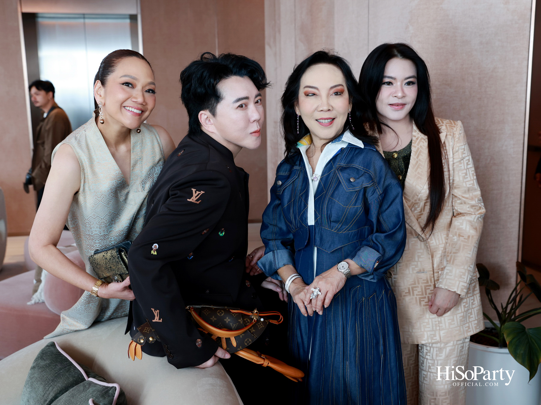 PRIVATE SHOWCASE AT SCOPE THONGLOR FEATURING SHOW UNIT ALONGSIDE MASTERPIECES CURATED BY BEAUTY GEMS