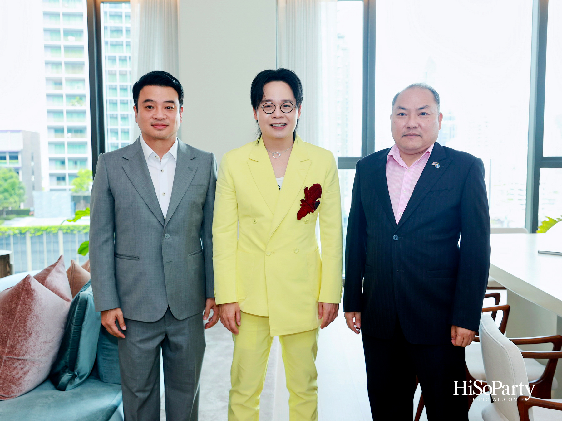 PRIVATE SHOWCASE AT SCOPE THONGLOR FEATURING SHOW UNIT ALONGSIDE MASTERPIECES CURATED BY BEAUTY GEMS