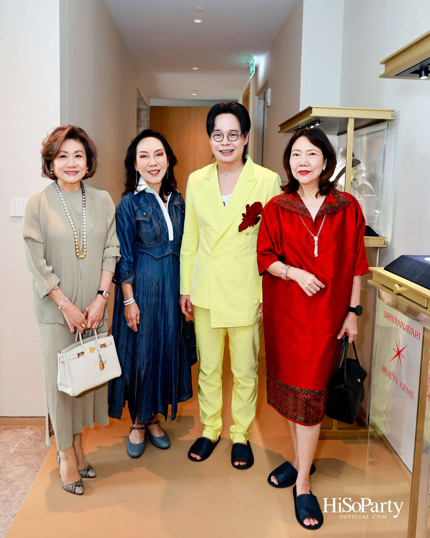 PRIVATE SHOWCASE AT SCOPE THONGLOR FEATURING SHOW UNIT ALONGSIDE MASTERPIECES CURATED BY BEAUTY GEMS