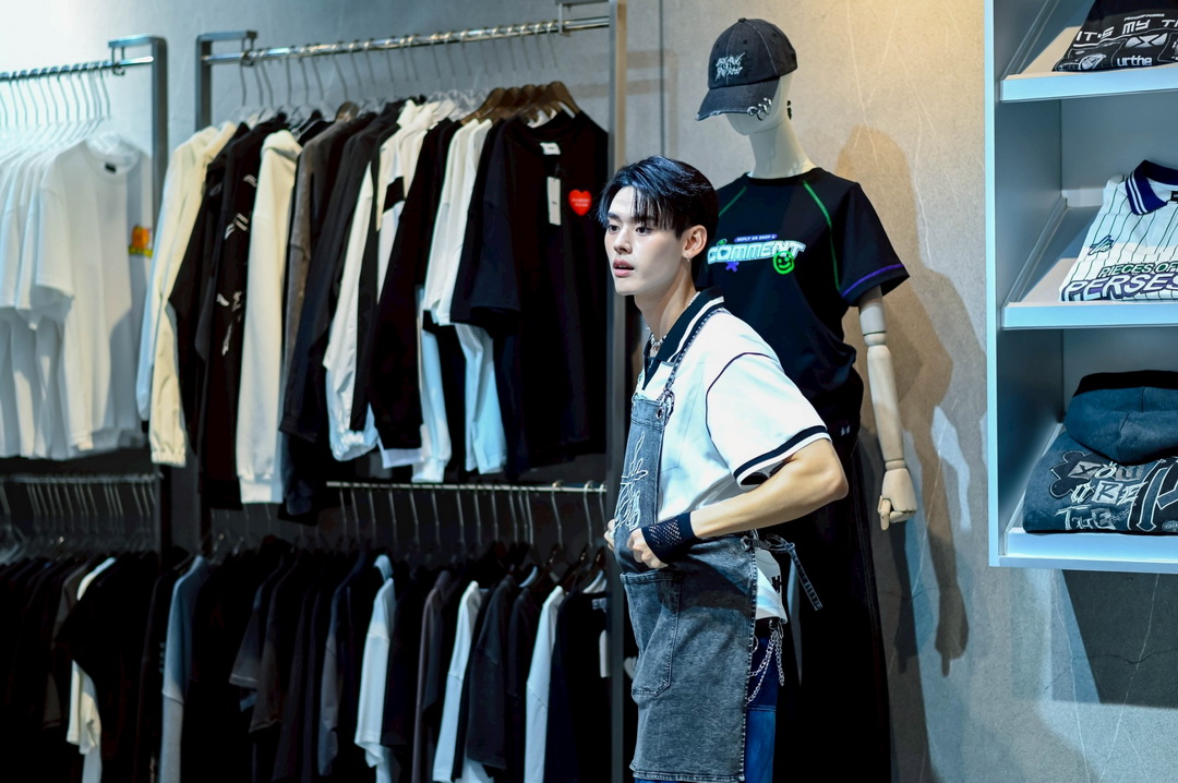 URTHE เปิดตัวคอลเลกชันพิเศษ URTHE x PERSES สตรีตแฟชั่นที่สะท้อนตัวตนและพลังของคนรุ่นใหม่