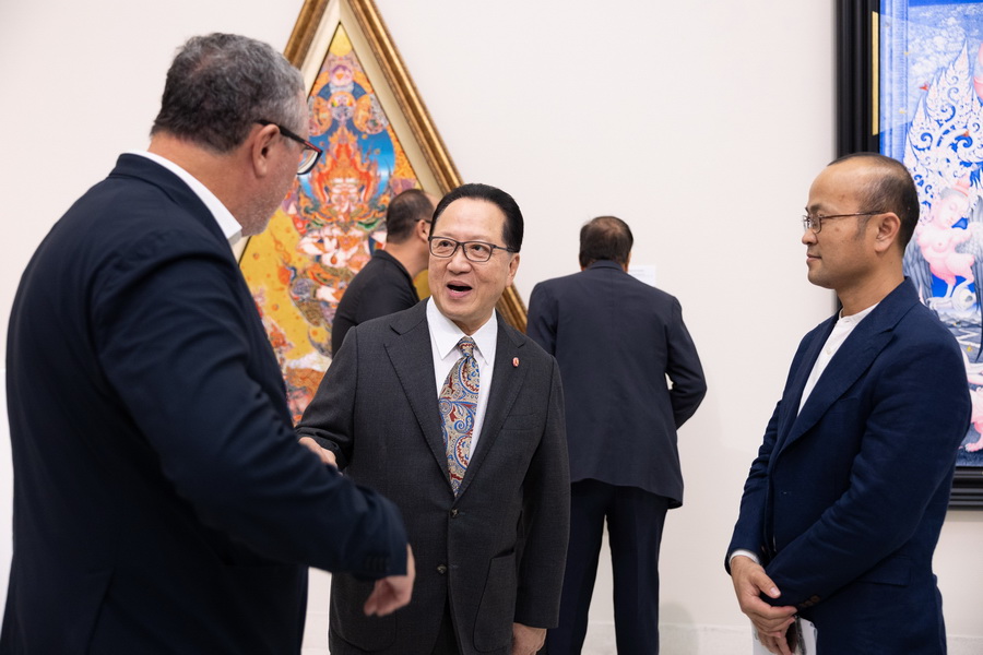 ศิลปะเพื่อความหวัง ‘ศิลปกรรมเพื่อผู้ลี้ภัย ครั้งที่ 3’ โดย UNHCR และพระเมธีวชิโรดม มอบพลังแห่งการศึกษาแก่เยาวชนผู้ลี้ภัยทั่วโลก