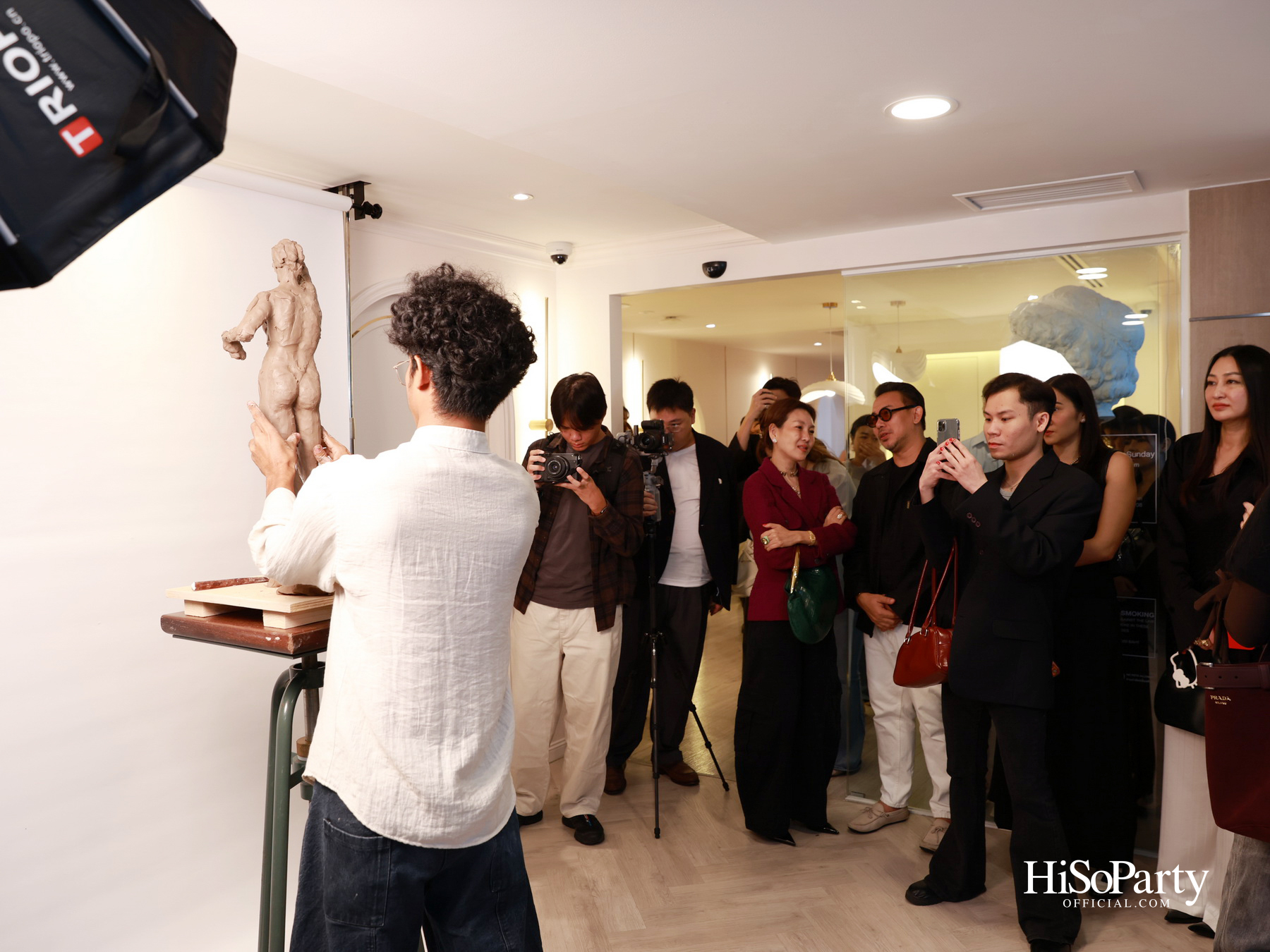 ‘Rattinan Clinic’ ฉลองครบรอบ 26 ปี ถ่ายทอดศิลปะแห่งความงามผ่านงานประติมากรรมไทย