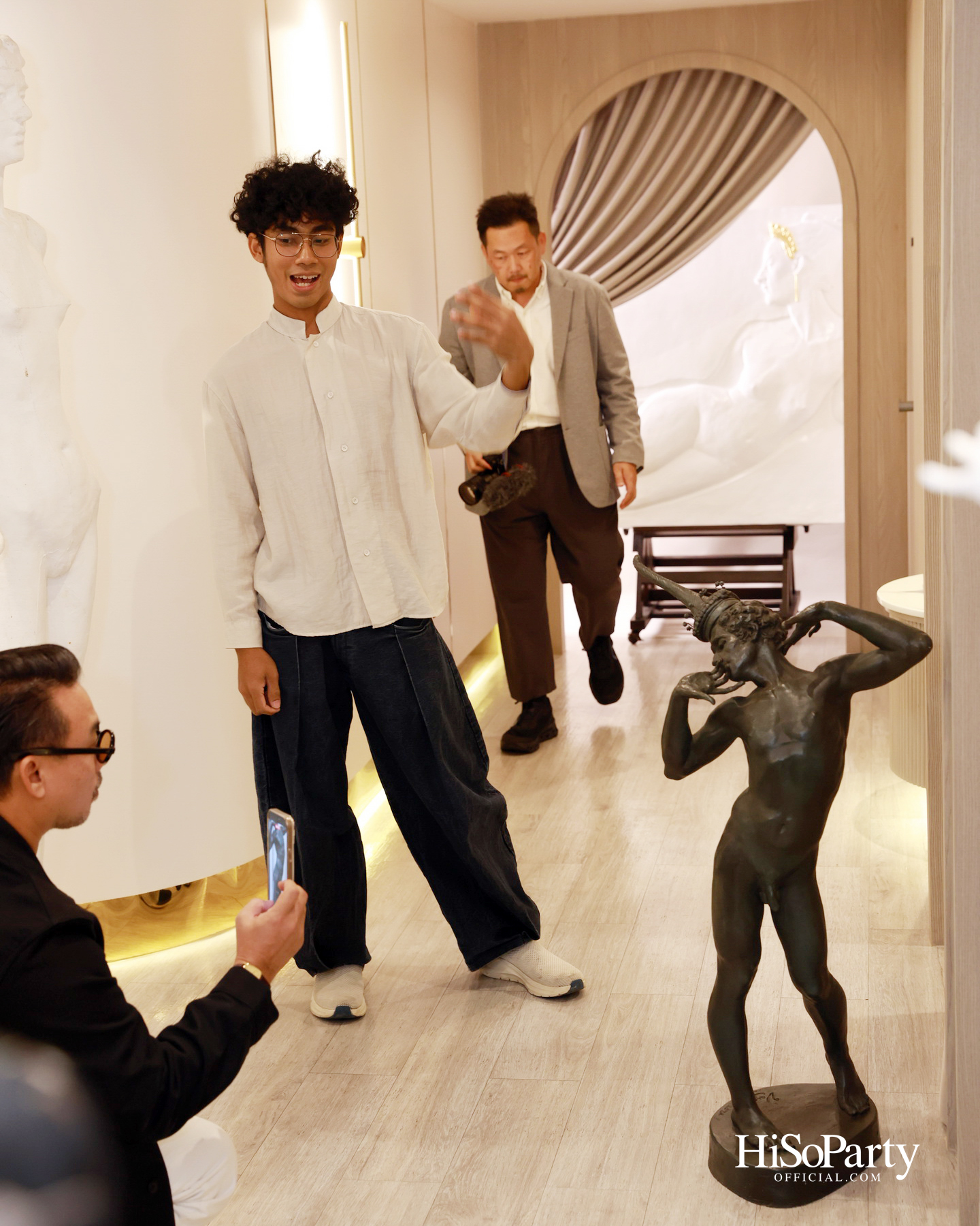 ‘Rattinan Clinic’ ฉลองครบรอบ 26 ปี ถ่ายทอดศิลปะแห่งความงามผ่านงานประติมากรรมไทย