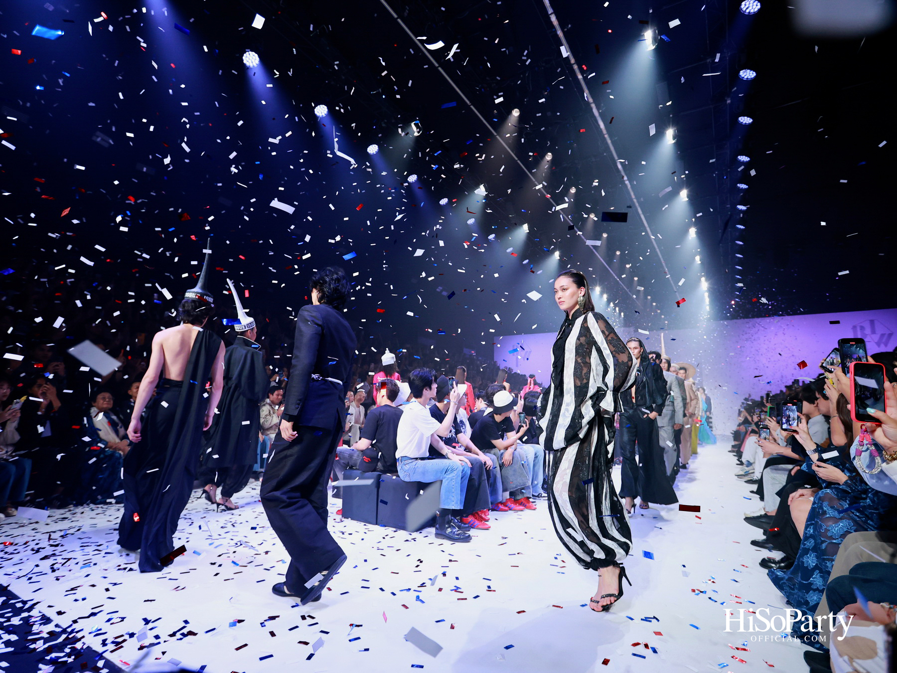 ISSUE Presented by THANN @Siam Paragon Bangkok International Fashion Week 2025