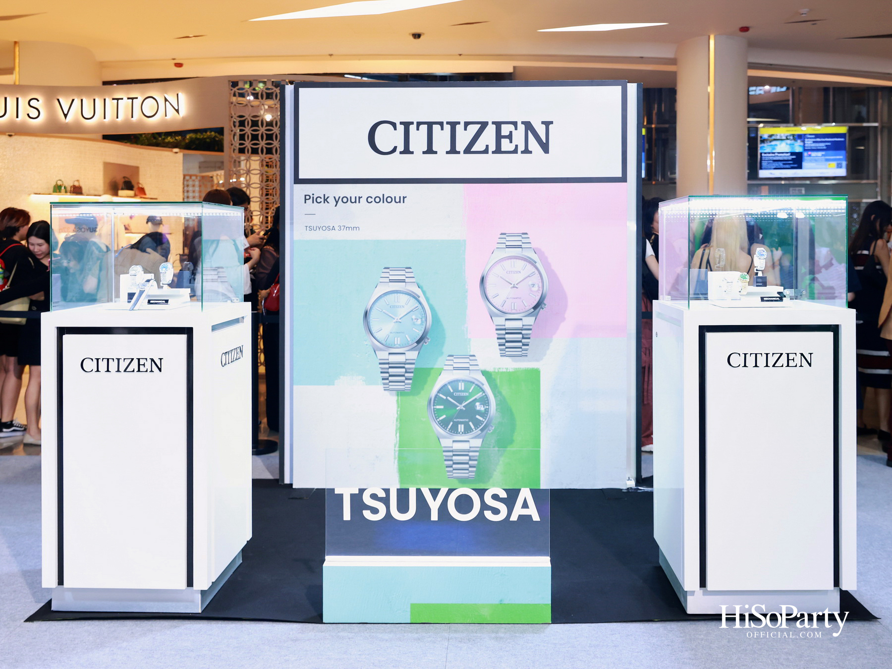 ISSUE Presented by THANN @Siam Paragon Bangkok International Fashion Week 2025