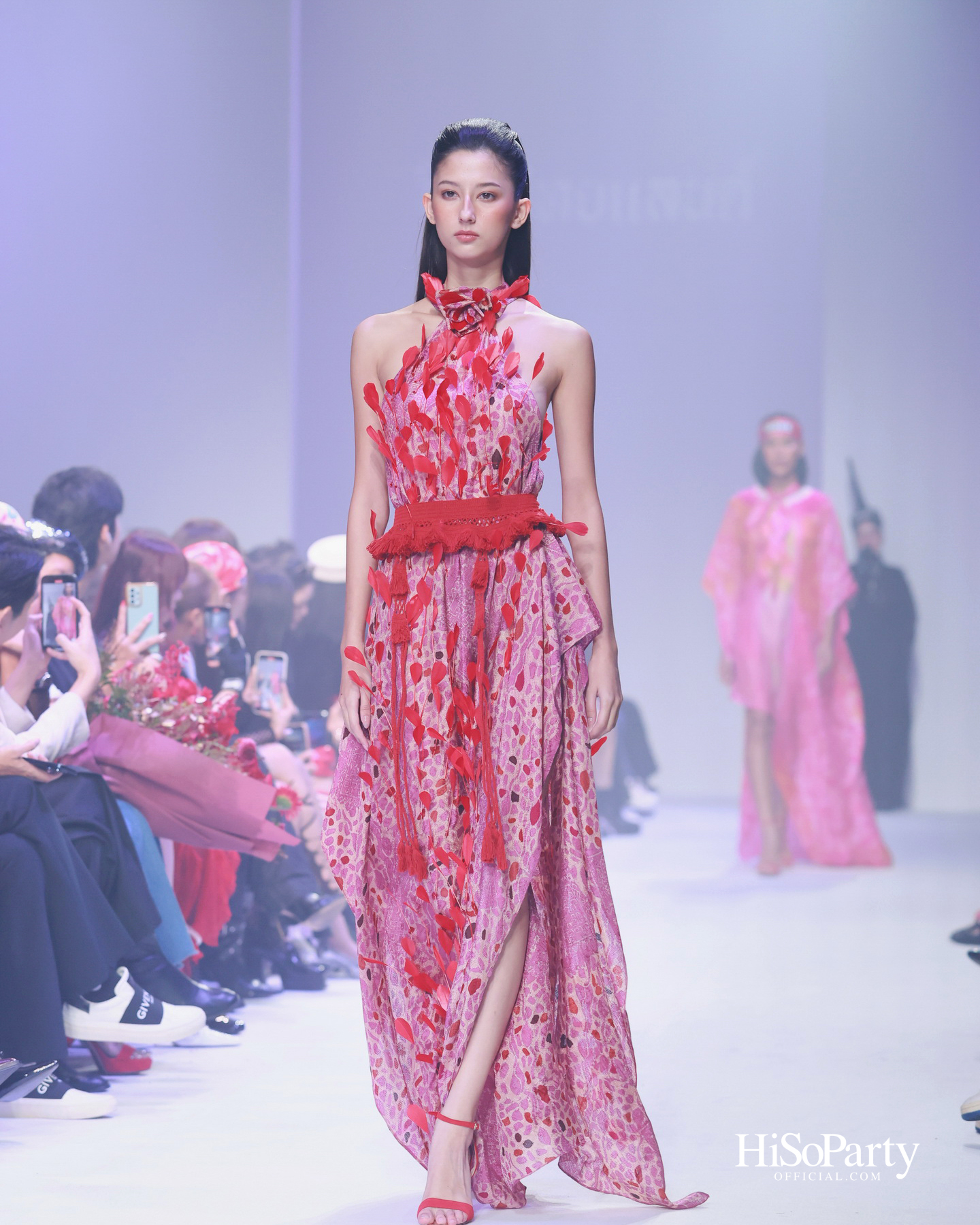 ISSUE Presented by THANN @Siam Paragon Bangkok International Fashion Week 2025