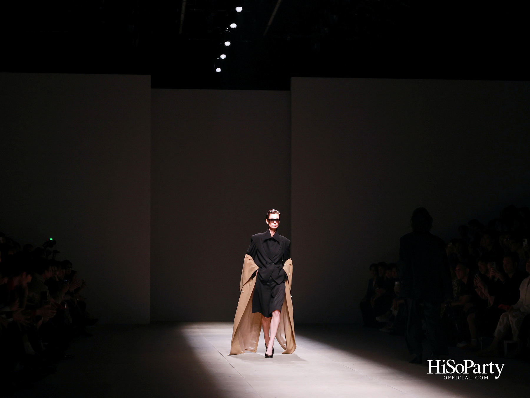 Greyhound Original @Siam Paragon Bangkok International Fashion Week 2025