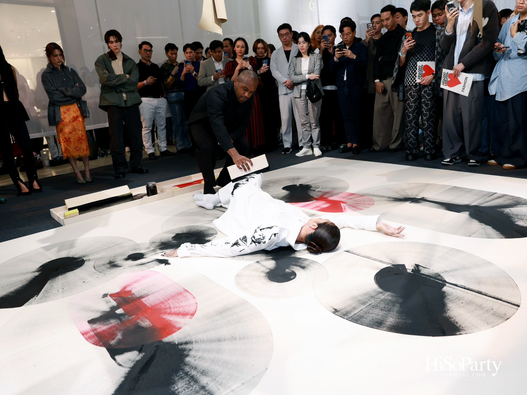 เซ็นทรัล เอ็มบาสซี เปิดแคมเปญ ‘Amazing Central Embassy LOVES Fashion’ จุดประกายหัวใจแห่งสไตล์ตลอดเดือนตุลาคม